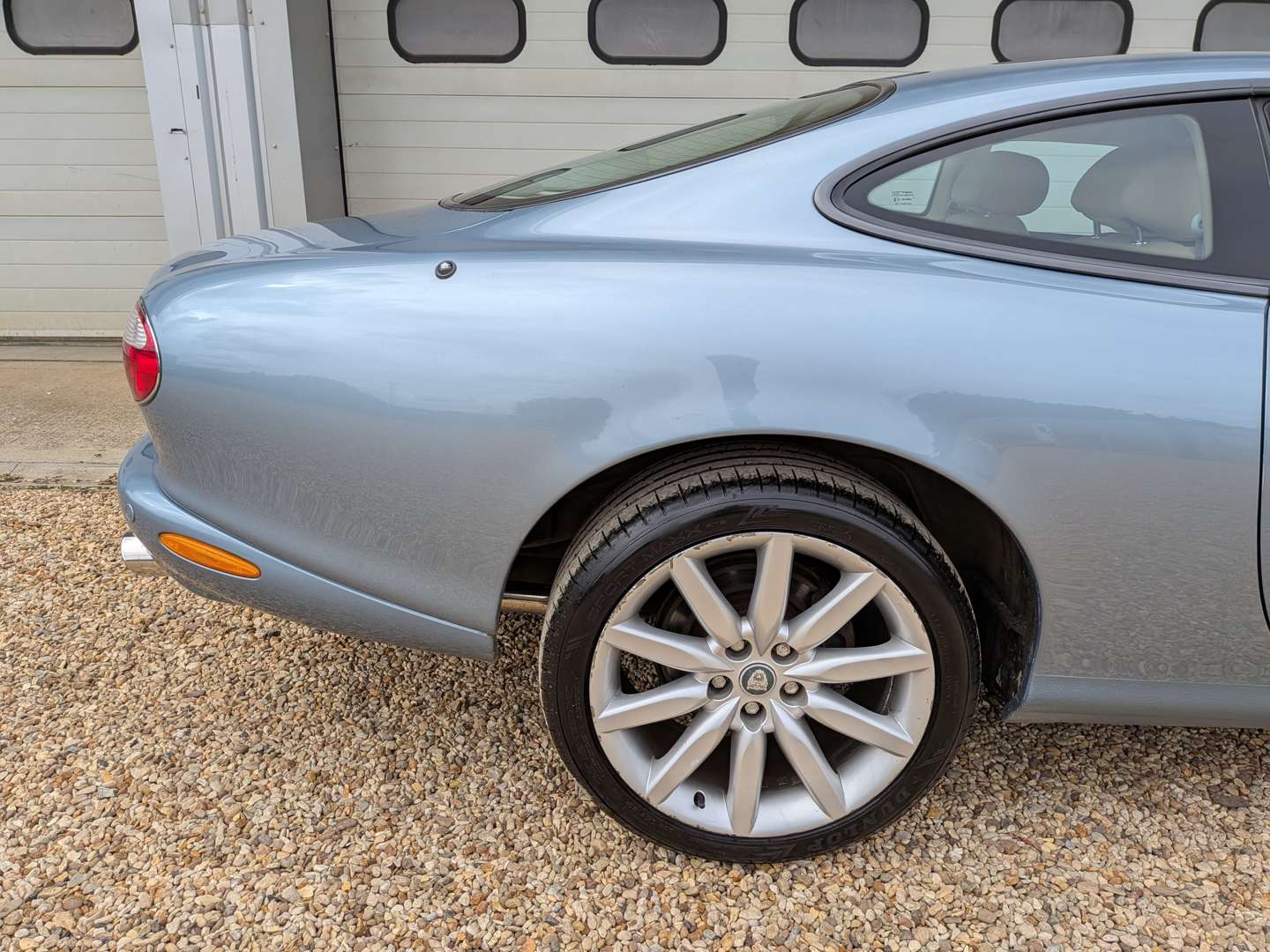 <p>2004 JAGUAR XK8 4.2 COUPE AUTO</p>