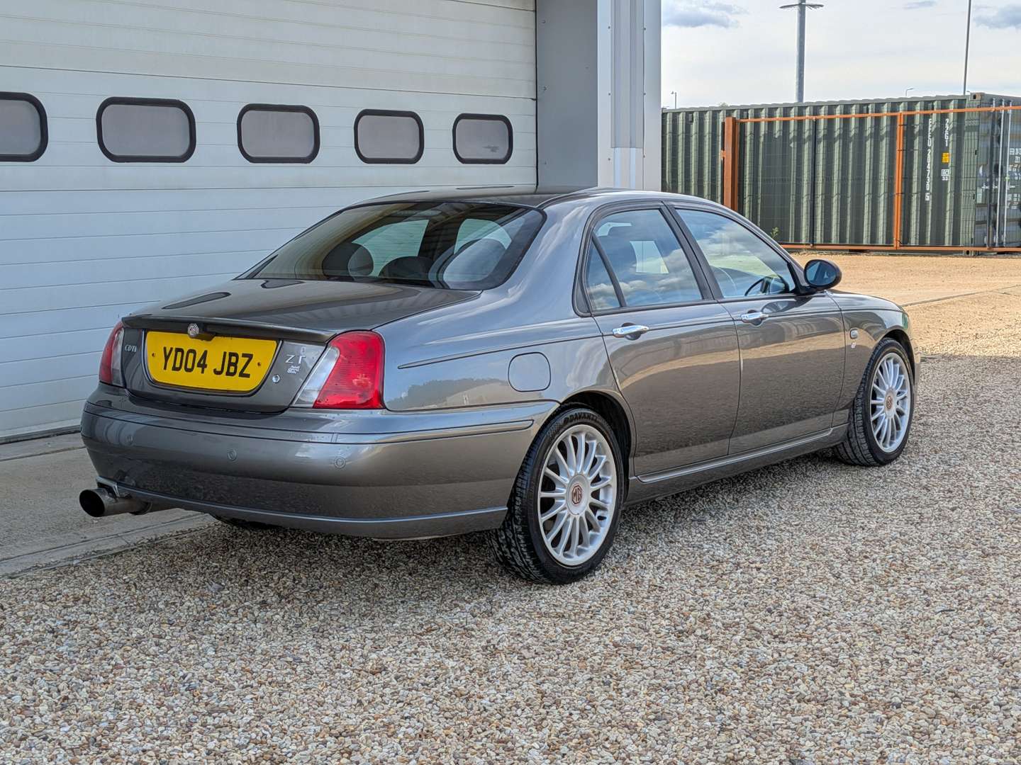 <p>2004 MG ZT+ CDTI AUTO</p>