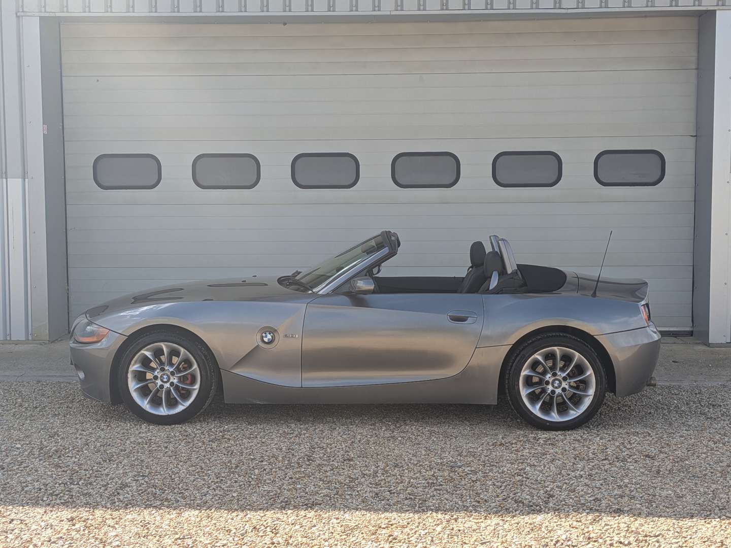 <p>2005 BMW Z4 ROADSTER</p>