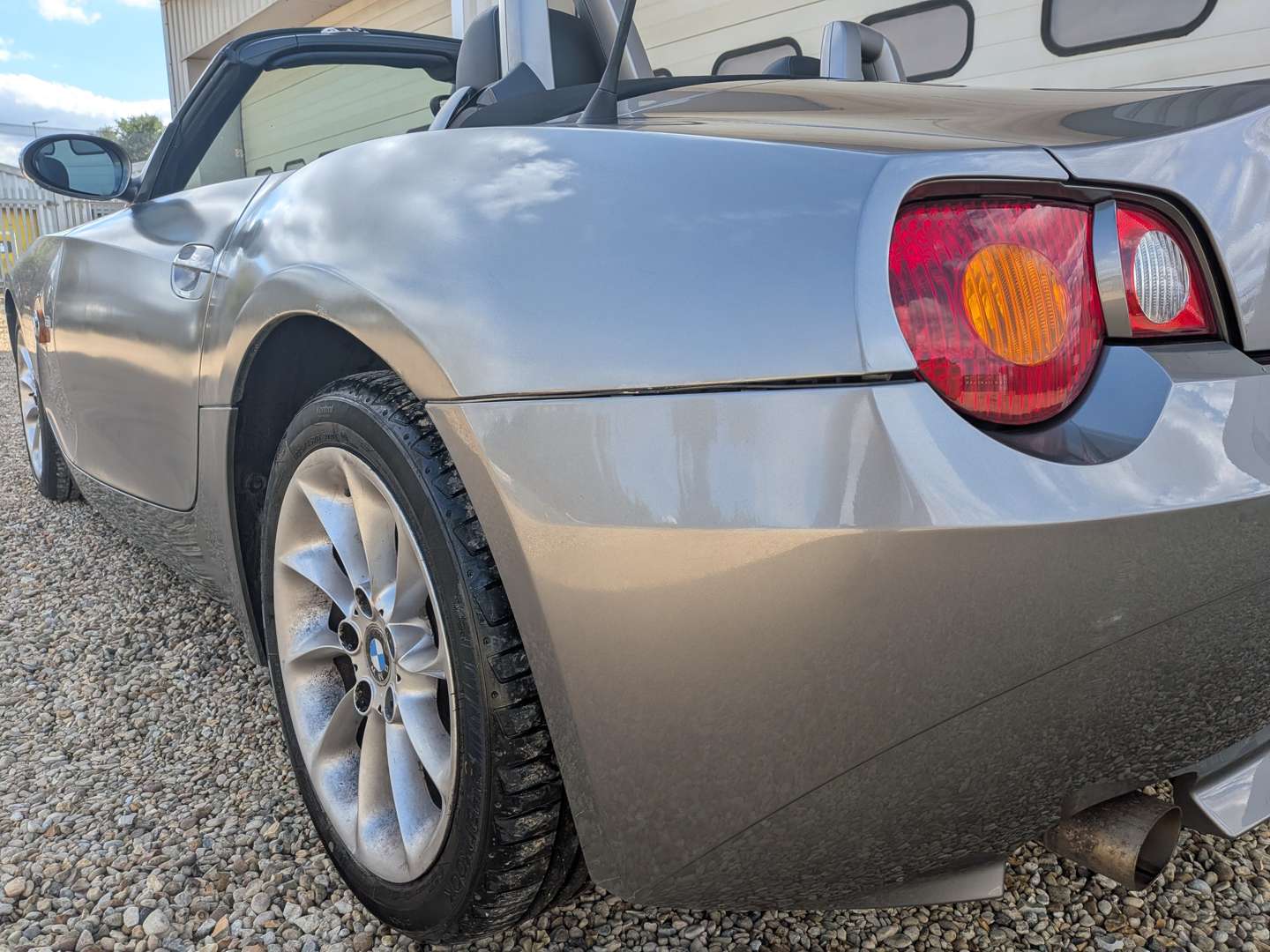 <p>2005 BMW Z4 ROADSTER</p>