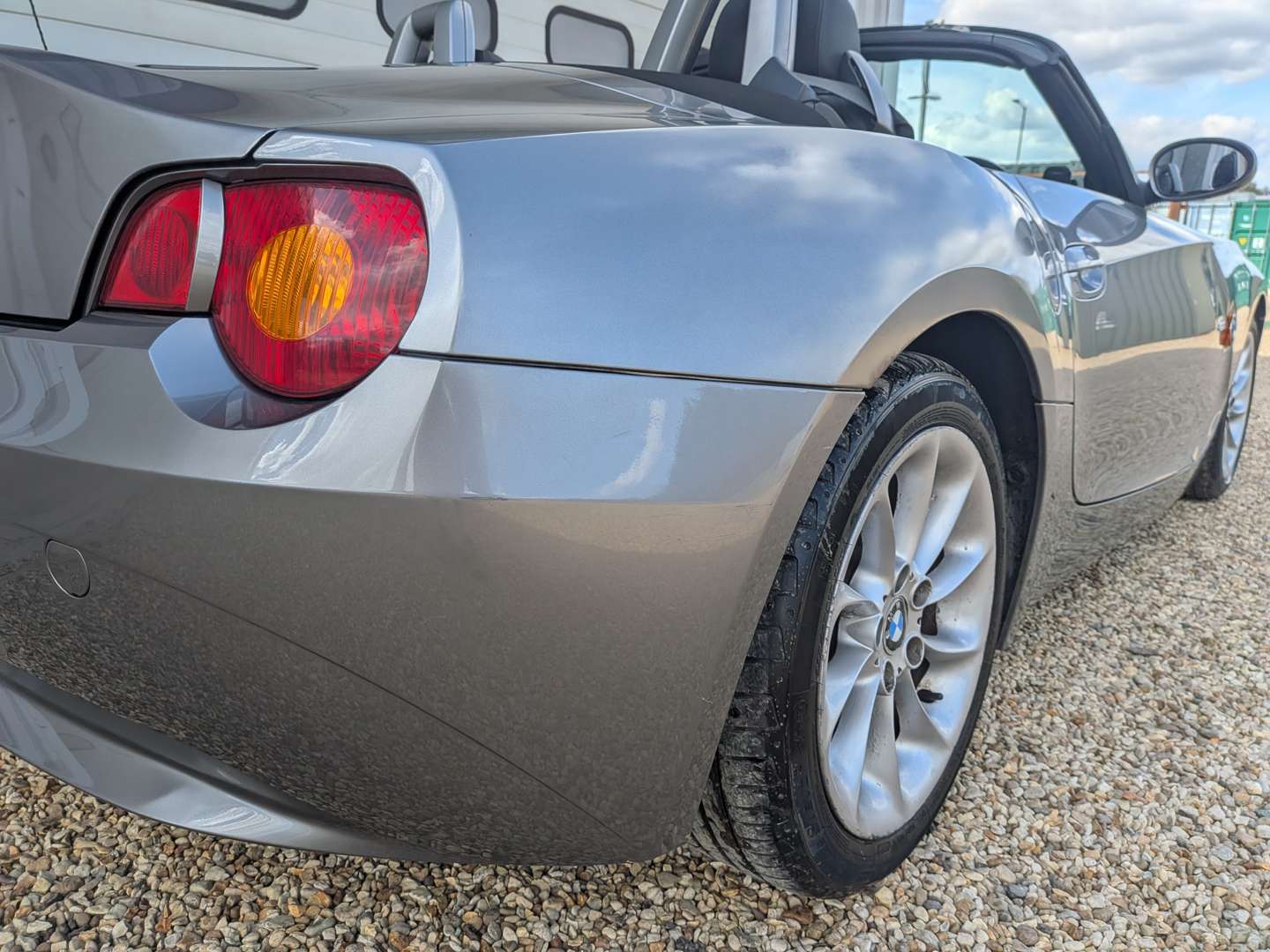 <p>2005 BMW Z4 ROADSTER</p>