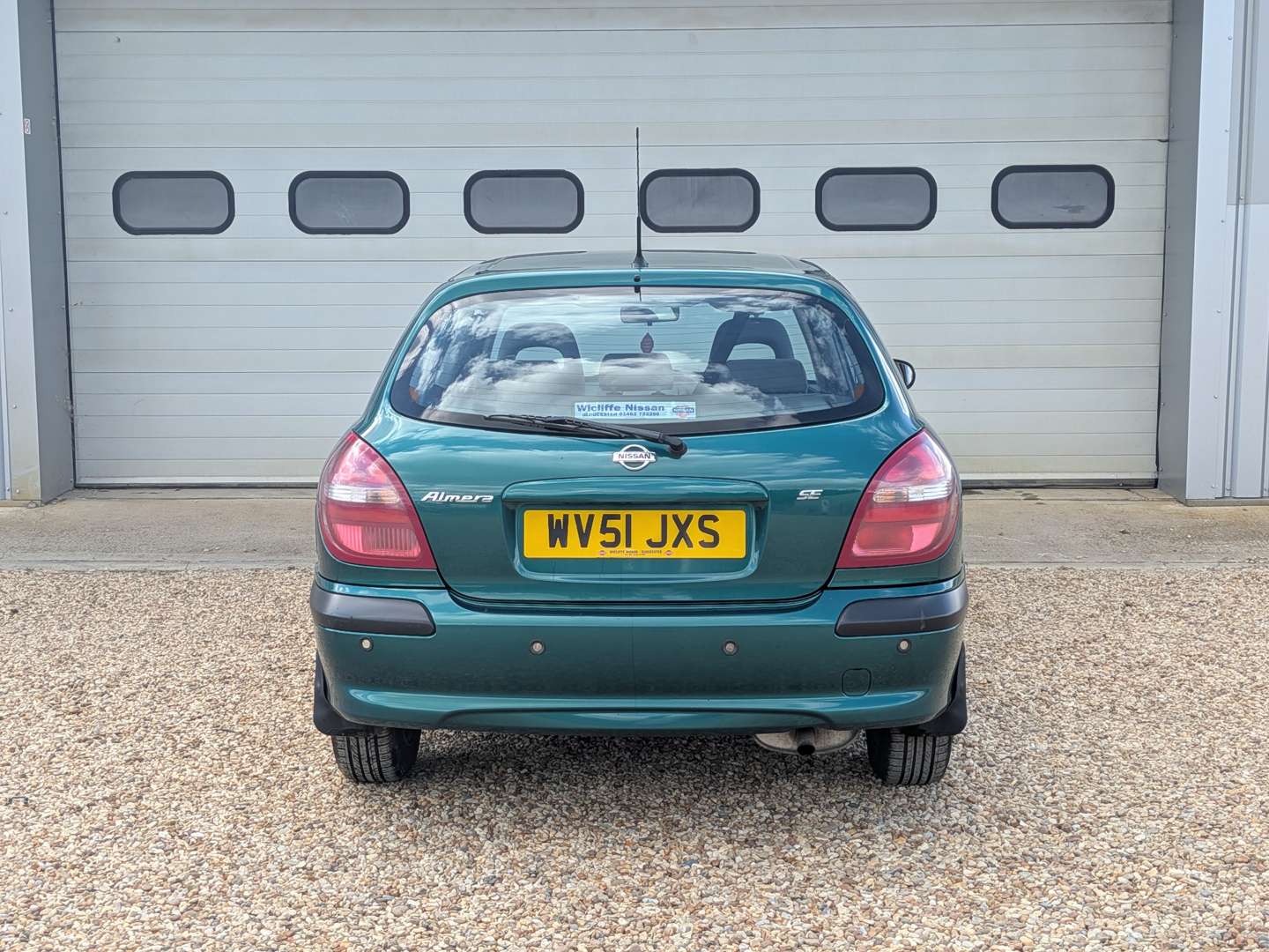 <p>2001 NISSAN ALMERA SE</p>