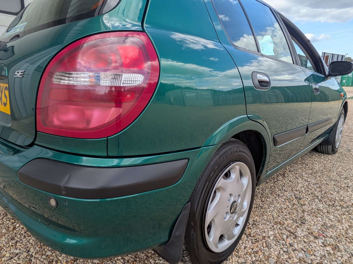 <p>2001 NISSAN ALMERA SE</p>