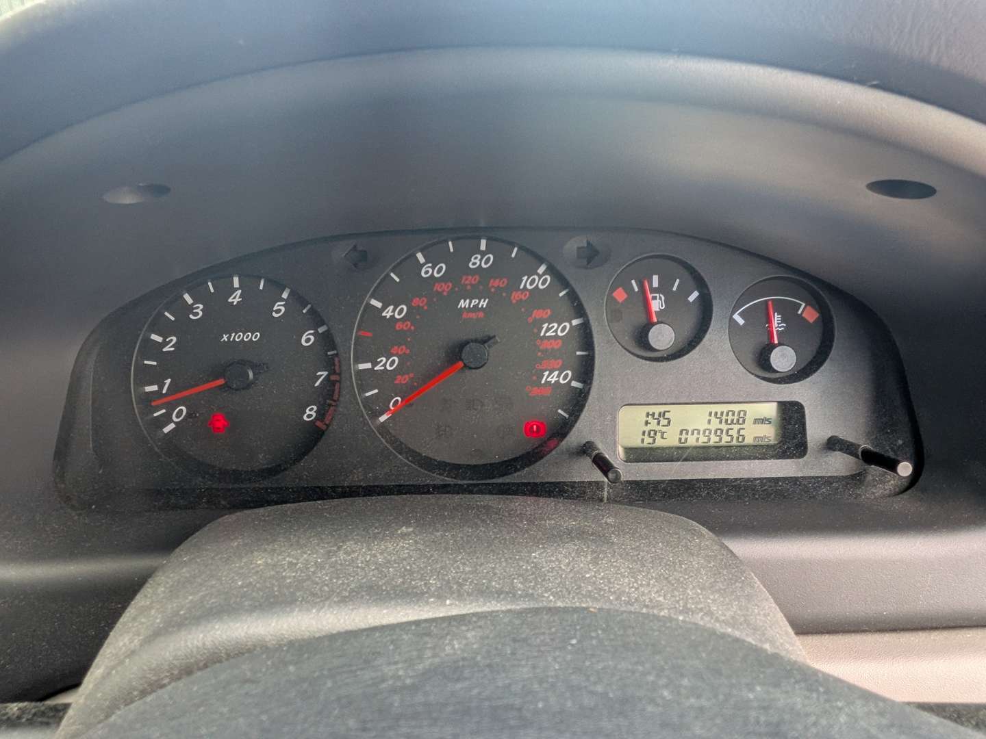 <p>2001 NISSAN ALMERA SE</p>