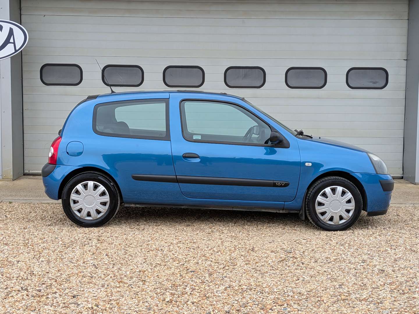 <p>2003 RENAULT CLIO EXPRESSION 16V</p>
