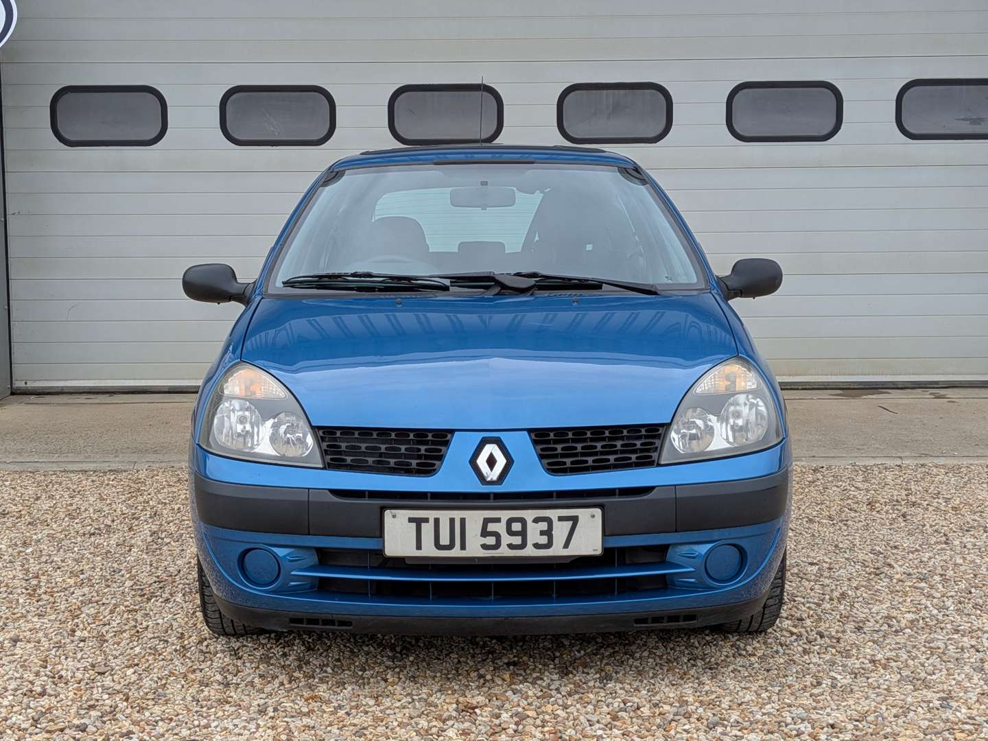 <p>2003 RENAULT CLIO EXPRESSION 16V</p>