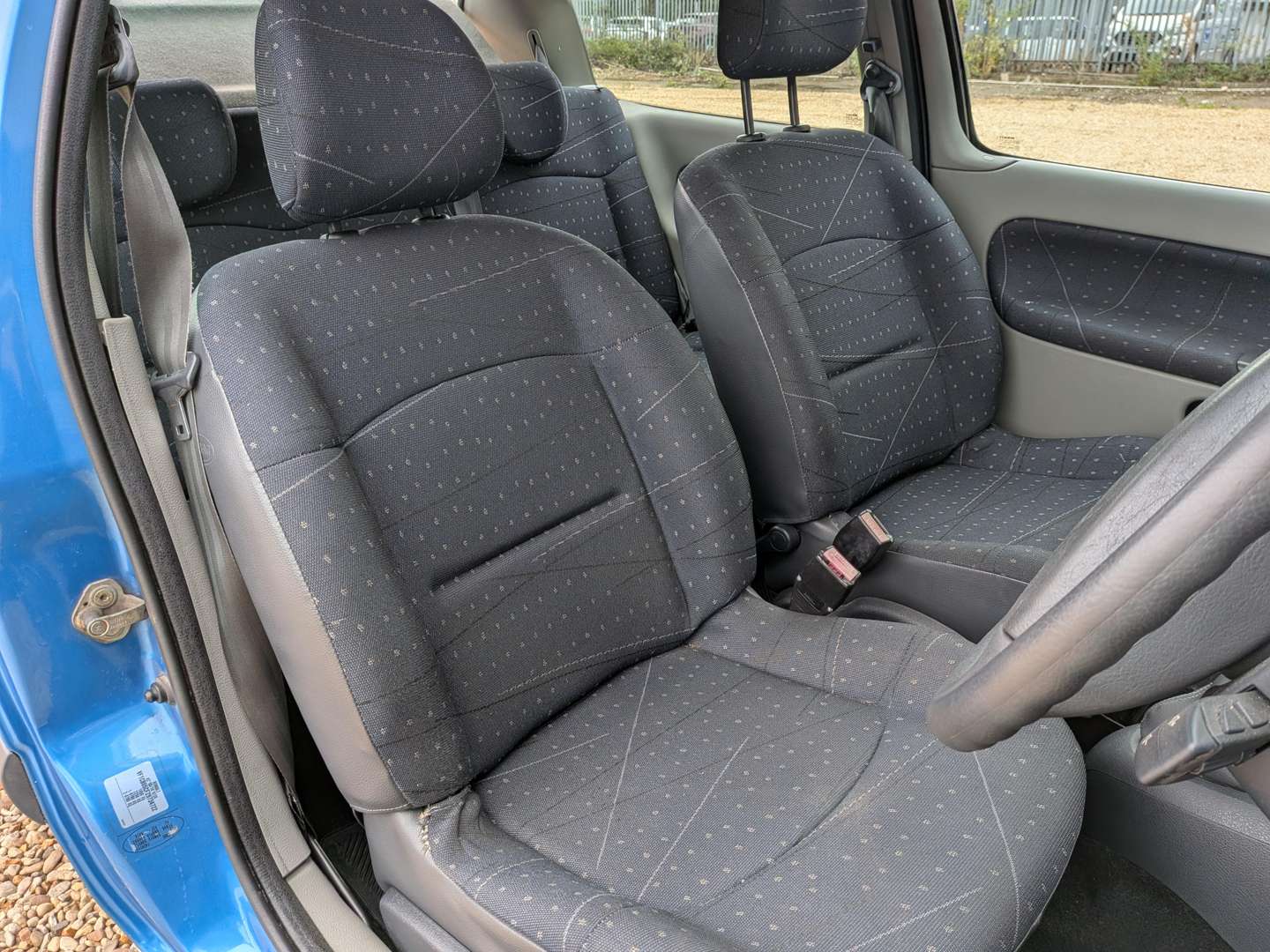 <p>2003 RENAULT CLIO EXPRESSION 16V</p>