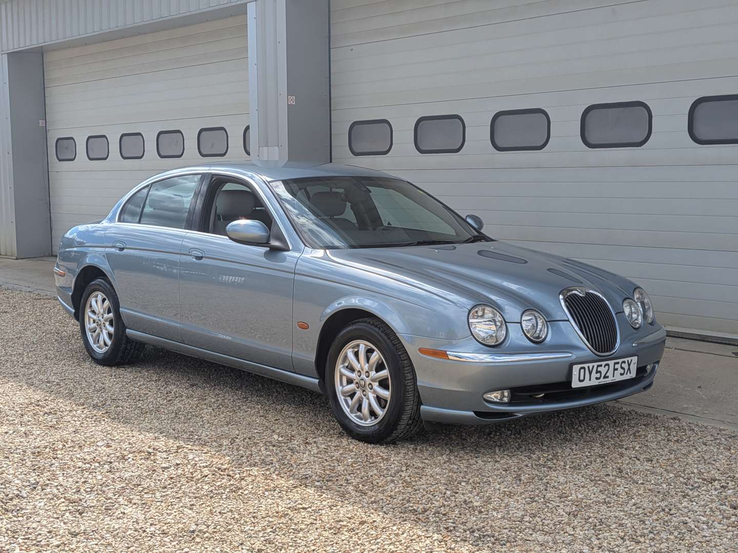 <p>2002 JAGUAR S-TYPE V6 SE AUTO</p>