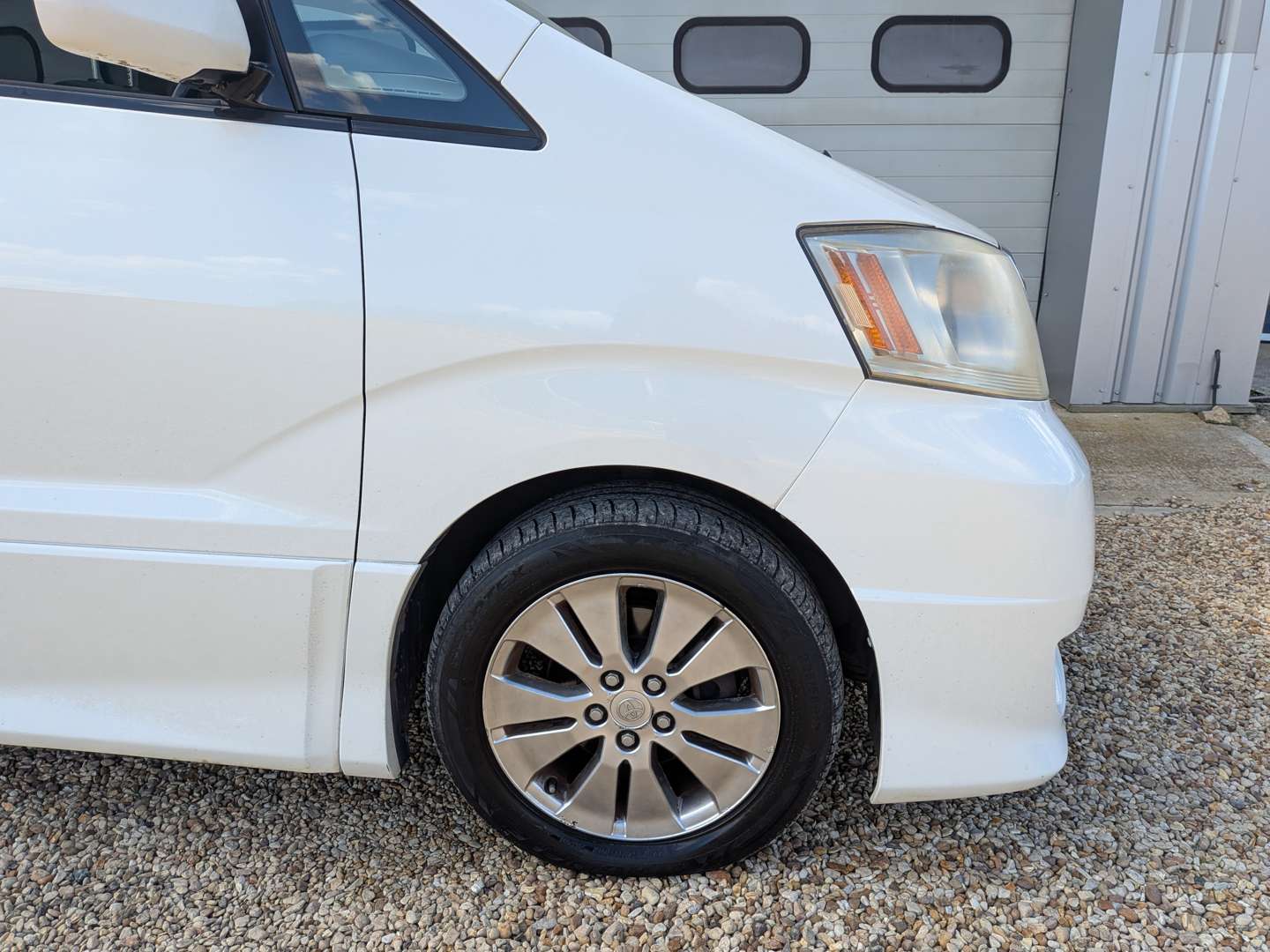 <p>2003 TOYOTA ALPHARD</p>