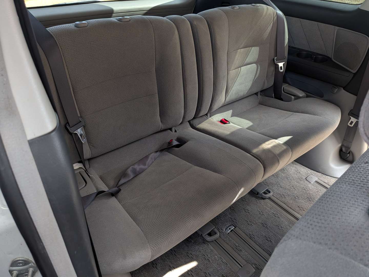 <p>2003 TOYOTA ALPHARD</p>
