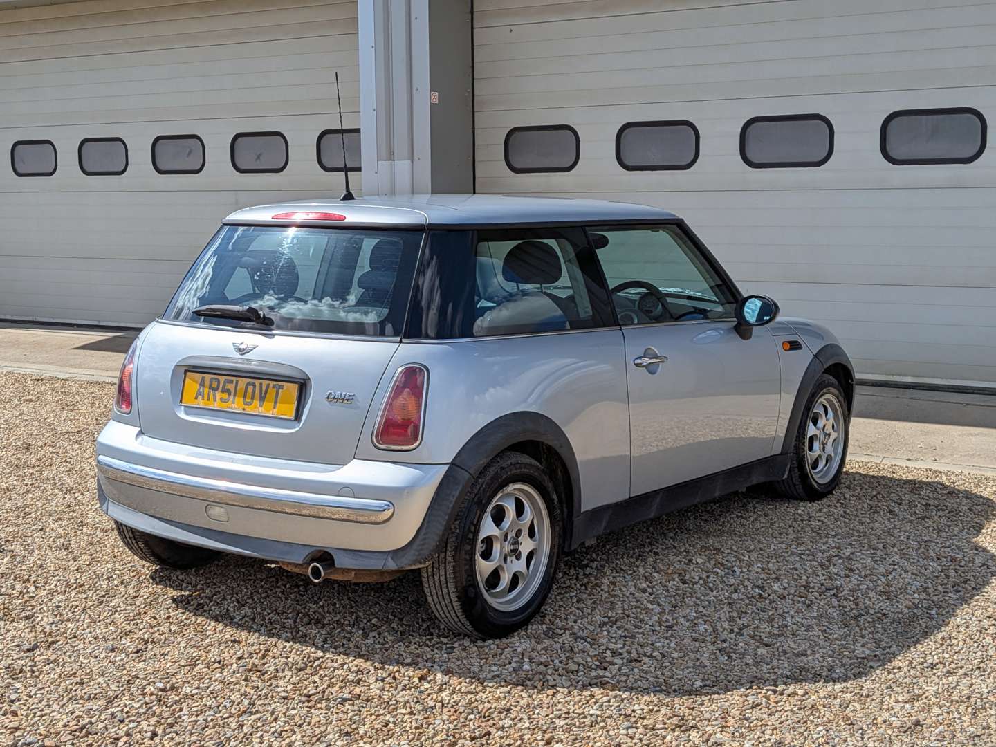 <p>2002 MINI ONE</p>
