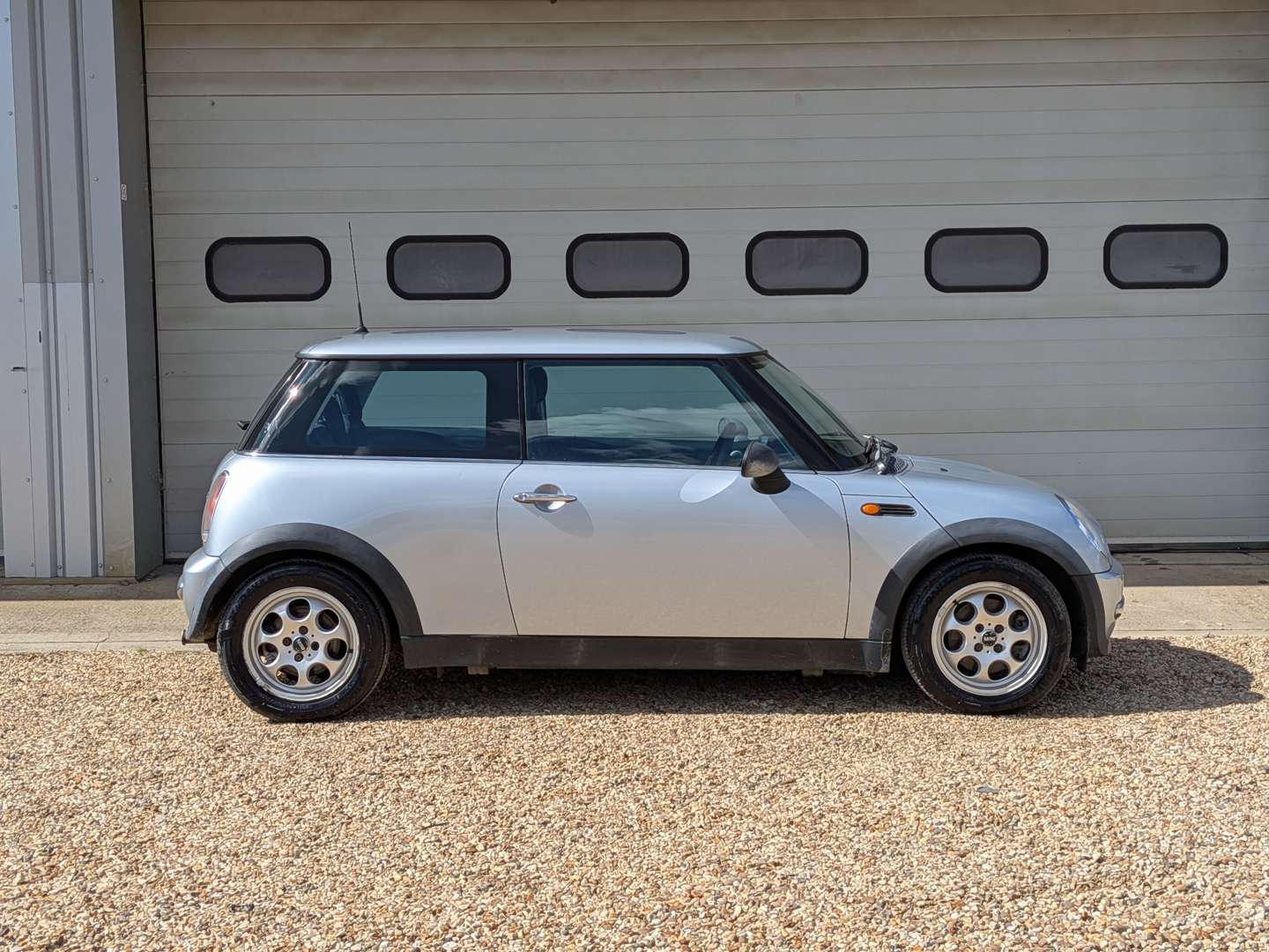 <p>2002 MINI ONE</p>