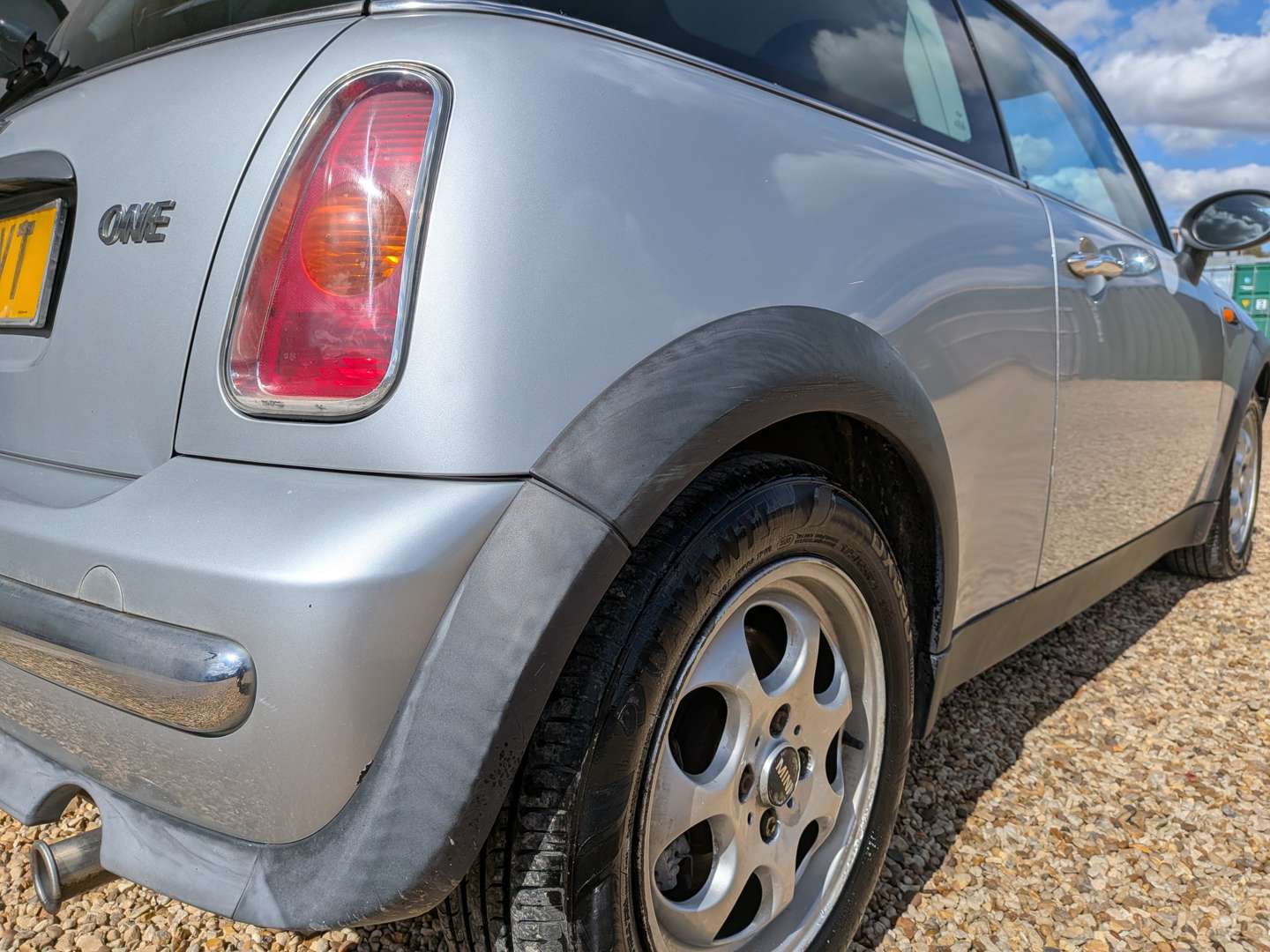 <p>2002 MINI ONE</p>