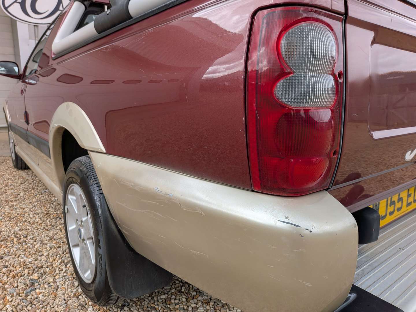 <p>2005 PROTON JUMBUCK GLS</p>