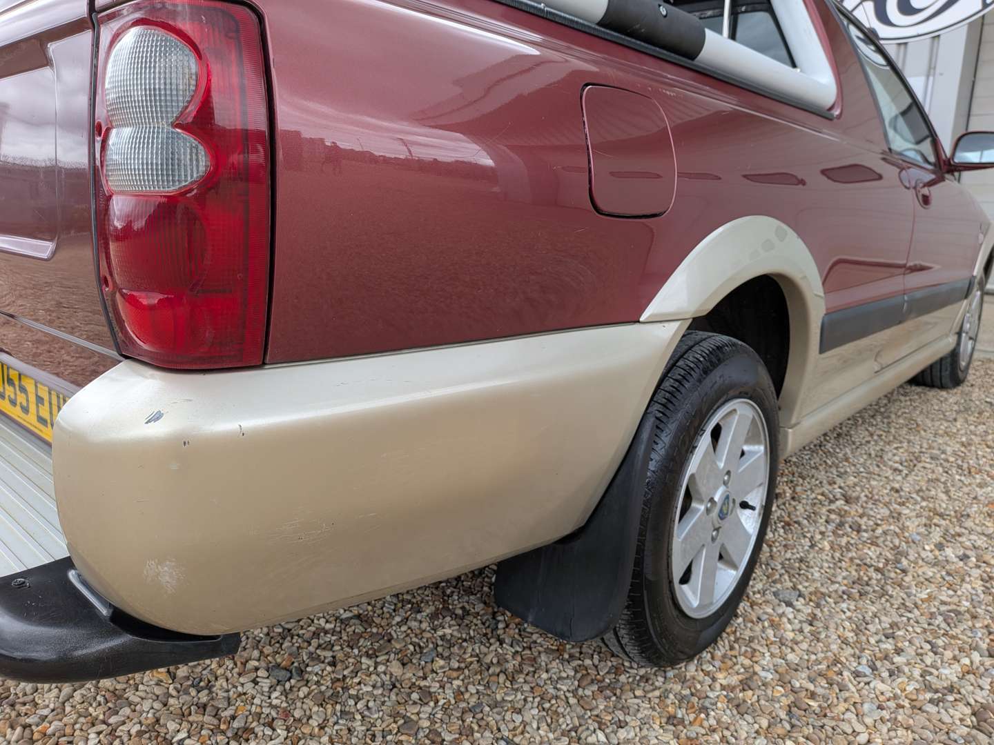 <p>2005 PROTON JUMBUCK GLS</p>