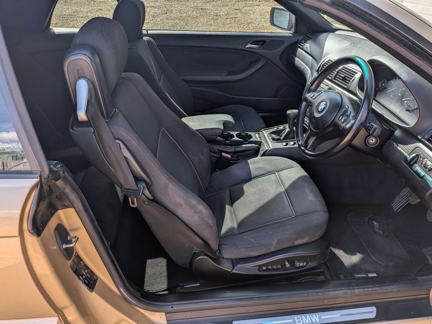 <p>2003 BMW 318CI E46 CONVERTIBLE</p>