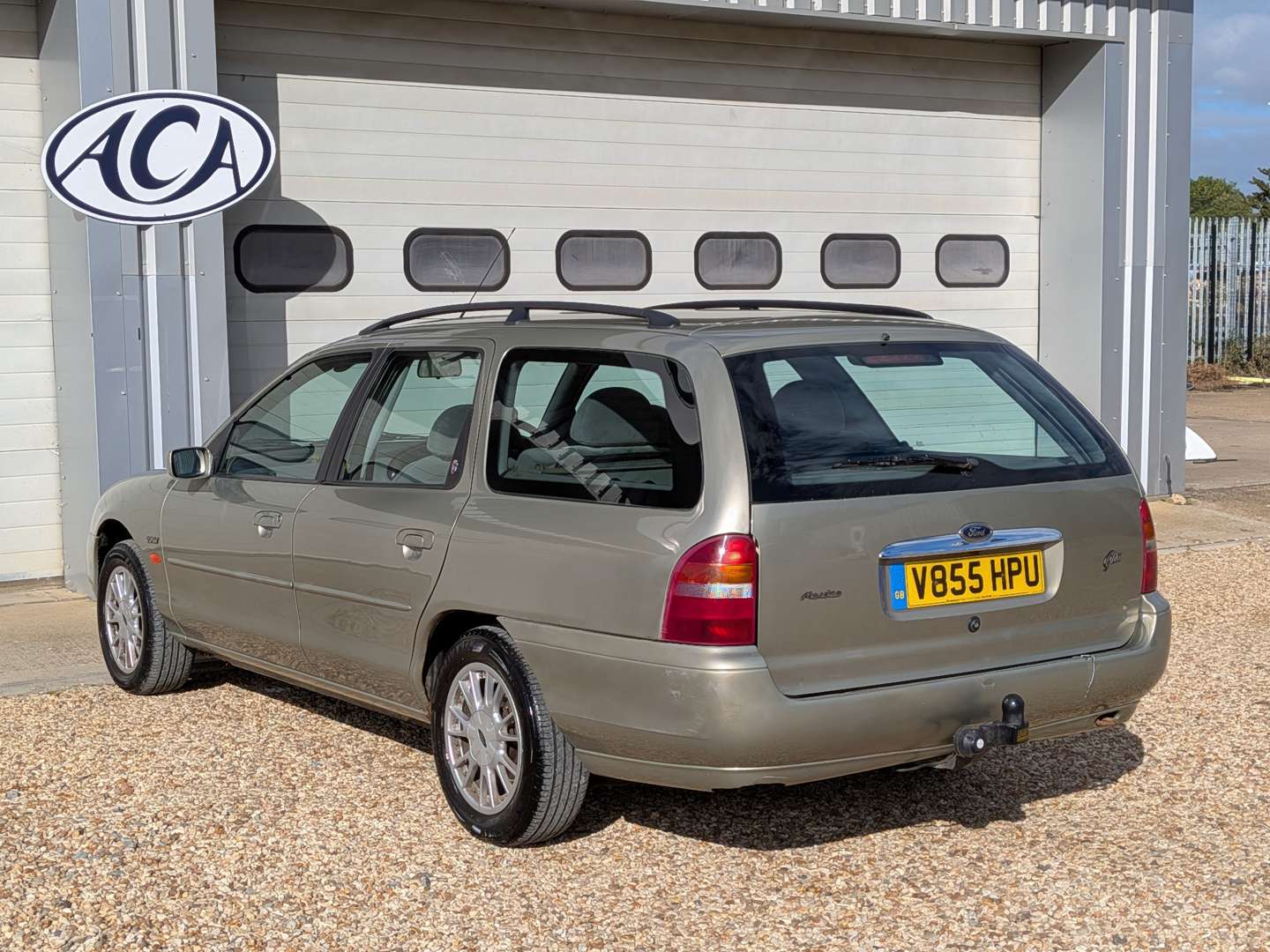 <p>1999 FORD MONDEO GHIA AUTO</p>