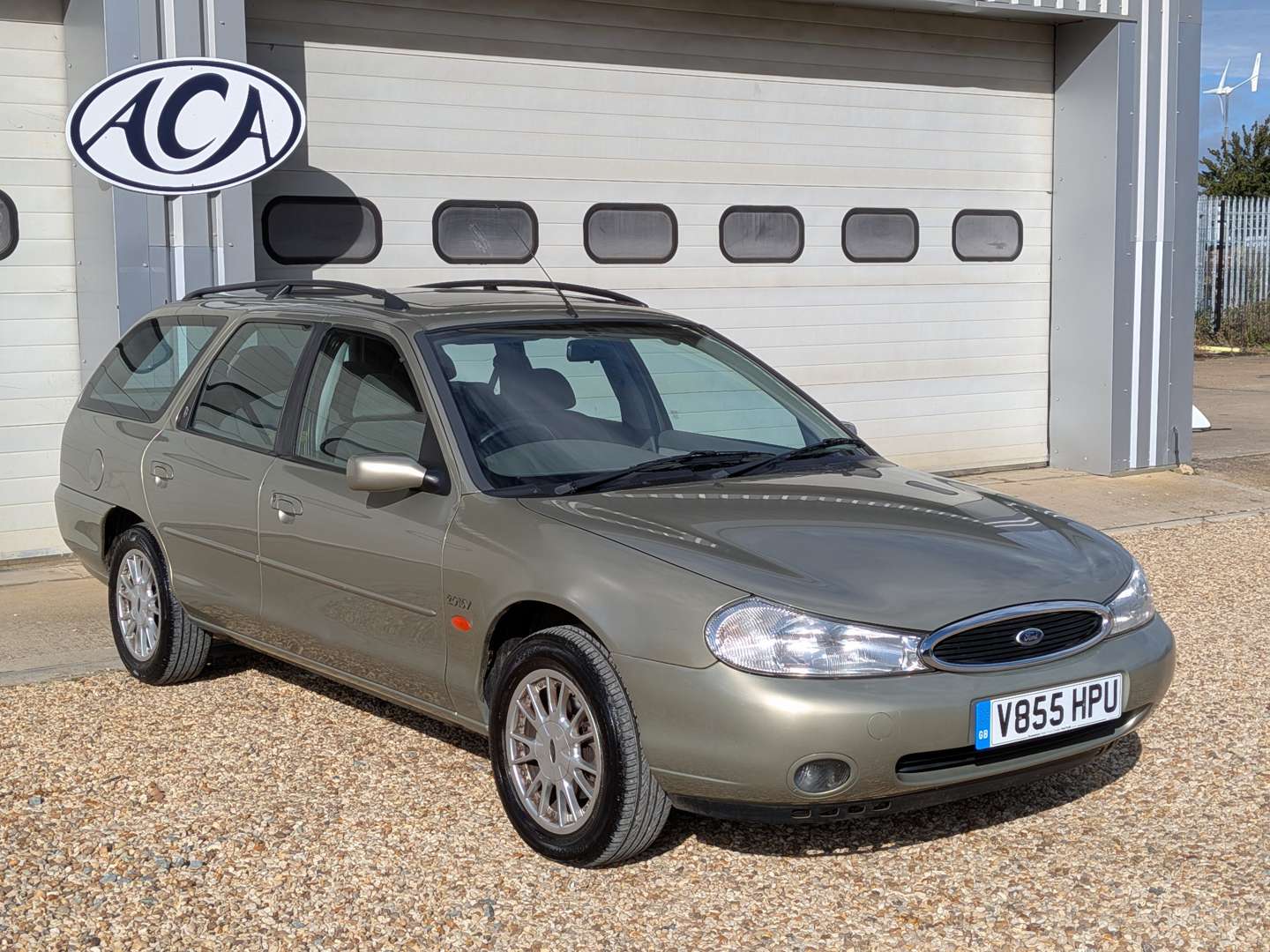 <p>1999 FORD MONDEO GHIA AUTO</p>