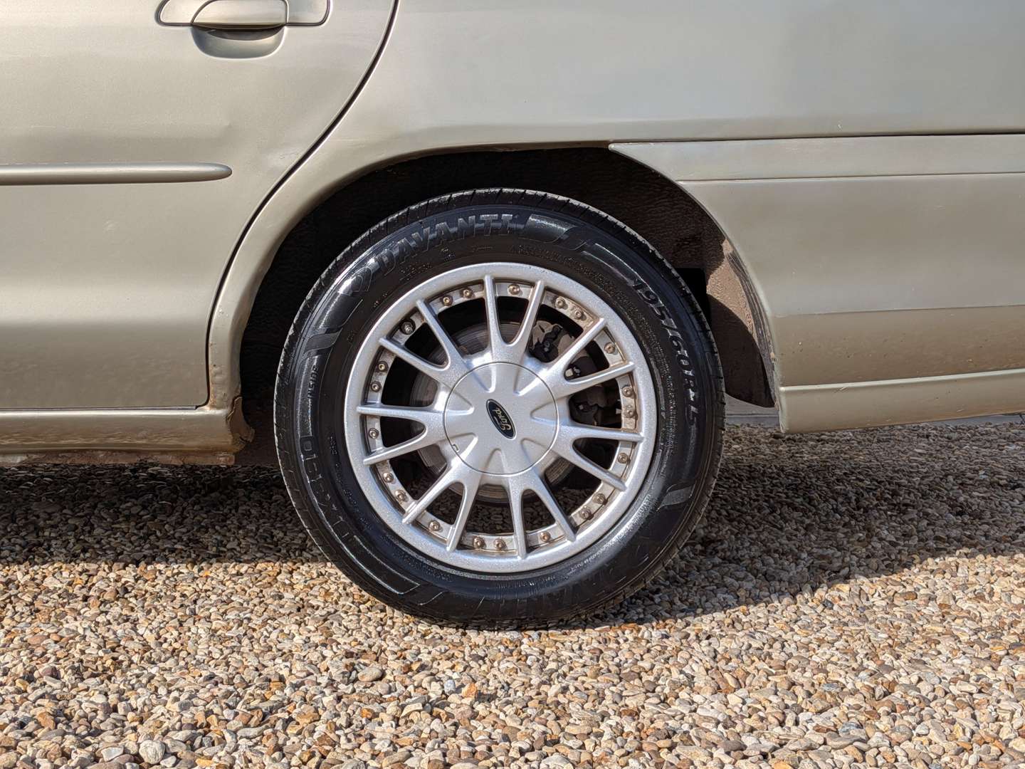 <p>1999 FORD MONDEO GHIA AUTO</p>