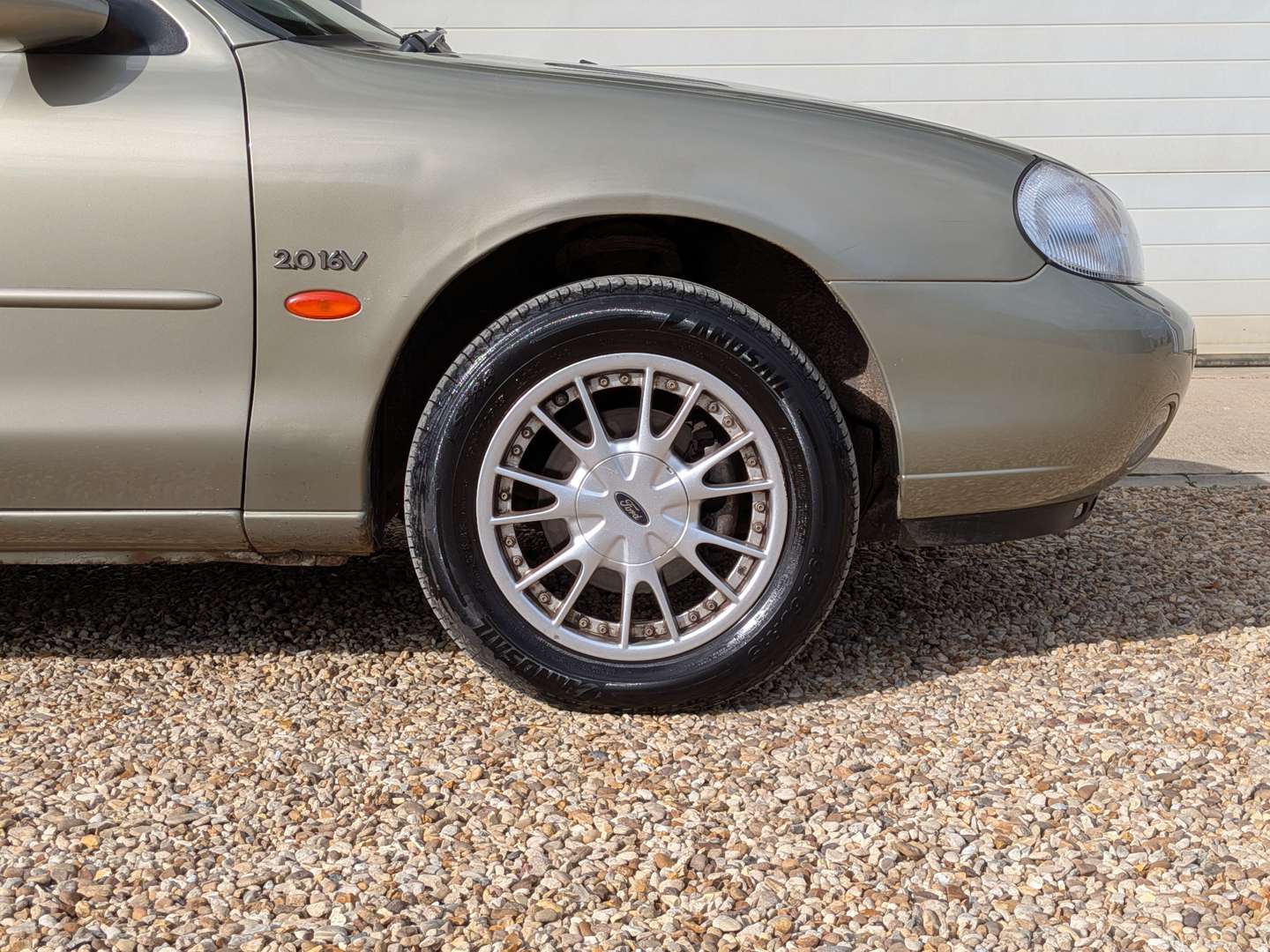 <p>1999 FORD MONDEO GHIA AUTO</p>