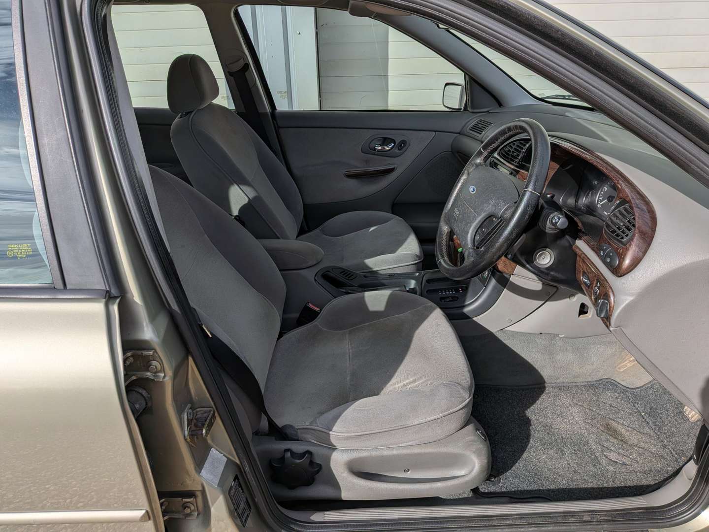 <p>1999 FORD MONDEO GHIA AUTO</p>
