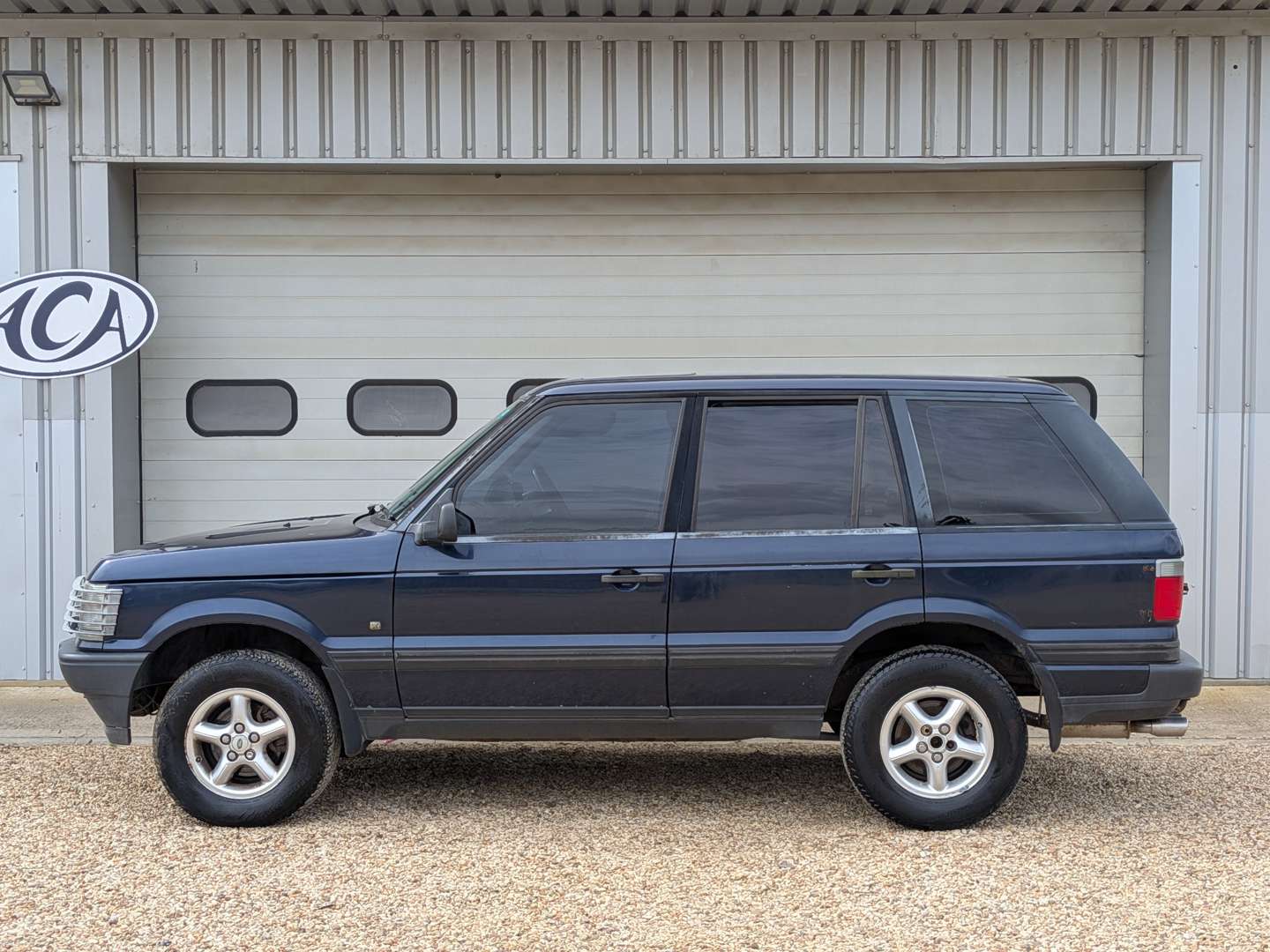 <p>1999 RANGE ROVER P38 4.6 AUTO</p>