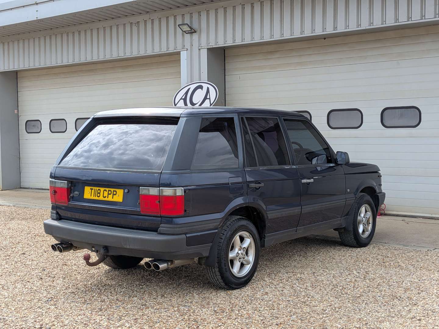 <p>1999 RANGE ROVER P38 4.6 AUTO</p>