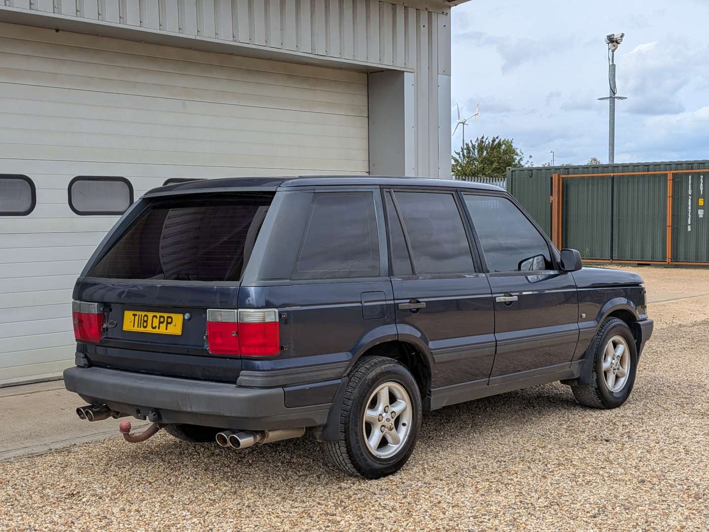 <p>1999 RANGE ROVER P38 4.6 AUTO</p>