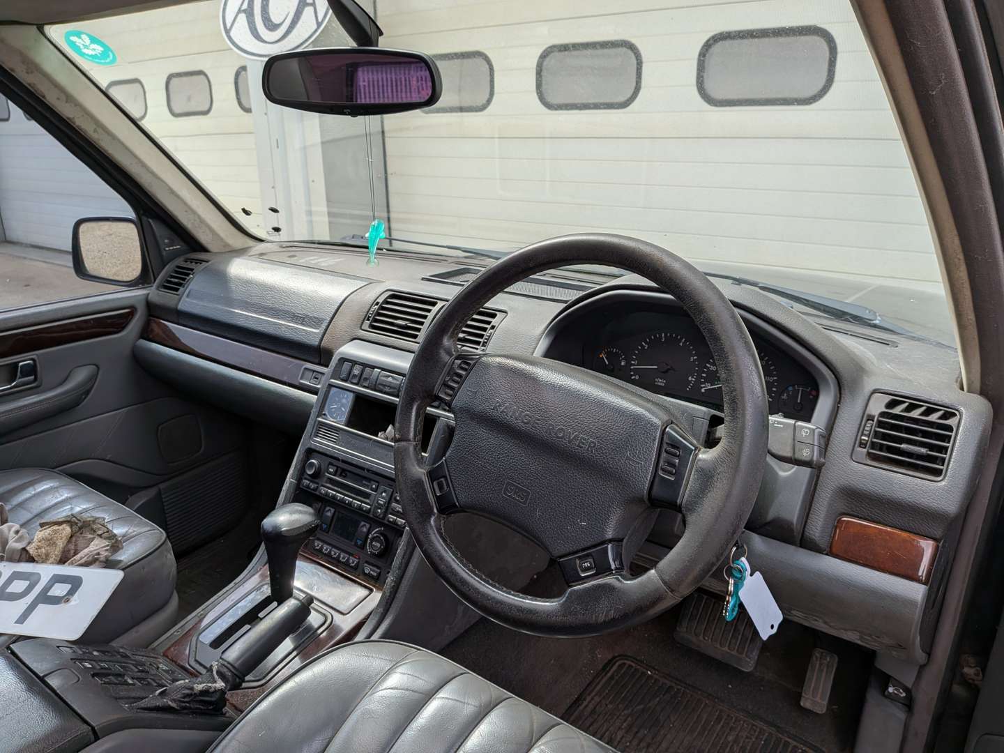 <p>1999 RANGE ROVER P38 4.6 AUTO</p>