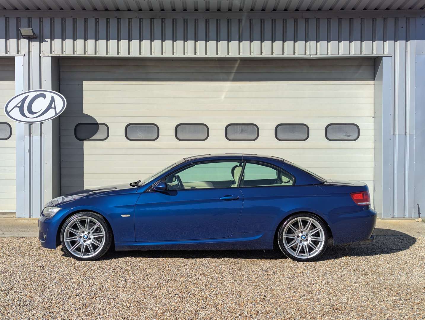 <p>2007 BMW 330I E93 M SPORT CONVERTIBLE AUTO</p>