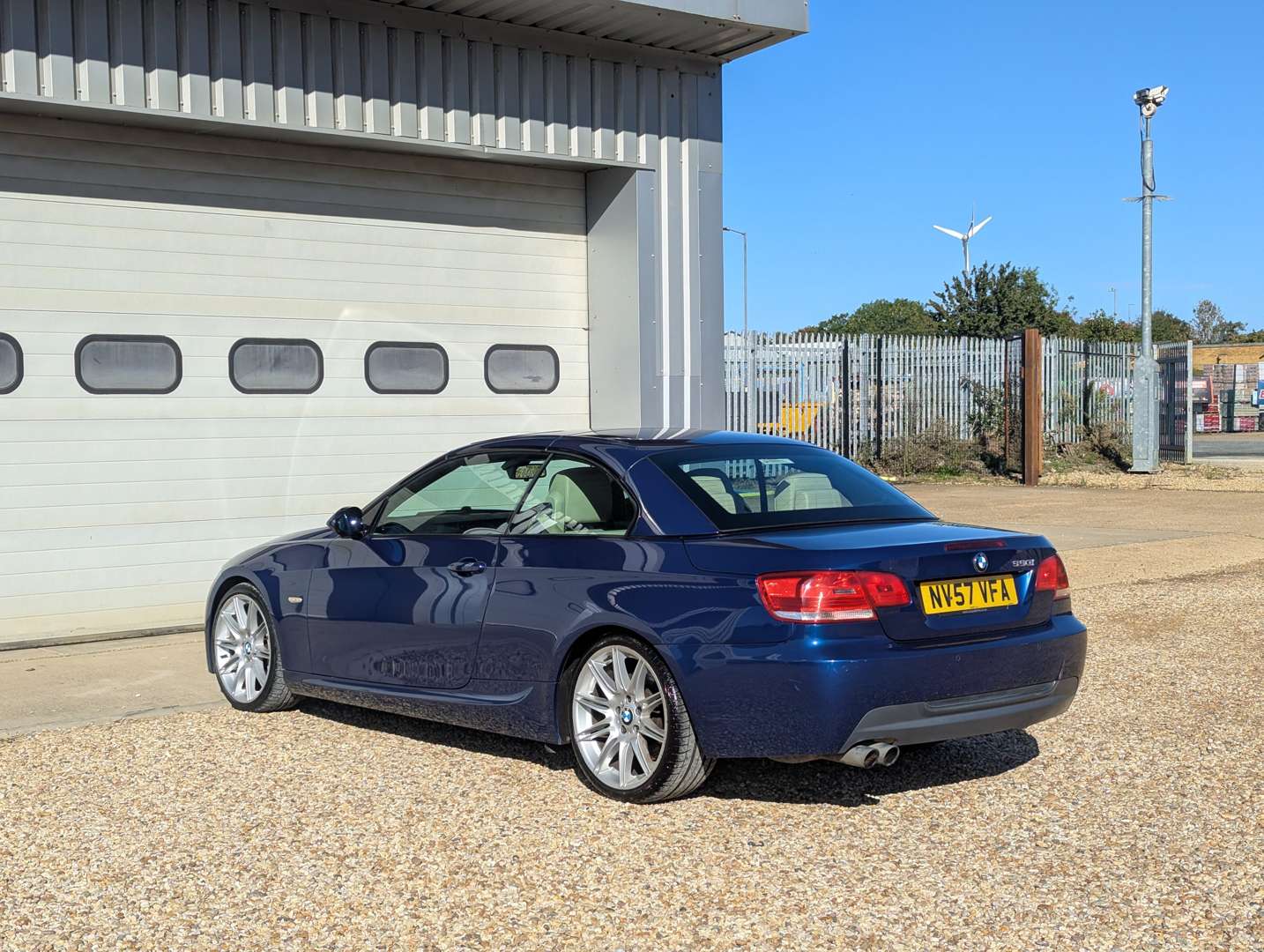 <p>2007 BMW 330I E93 M SPORT CONVERTIBLE AUTO</p>
