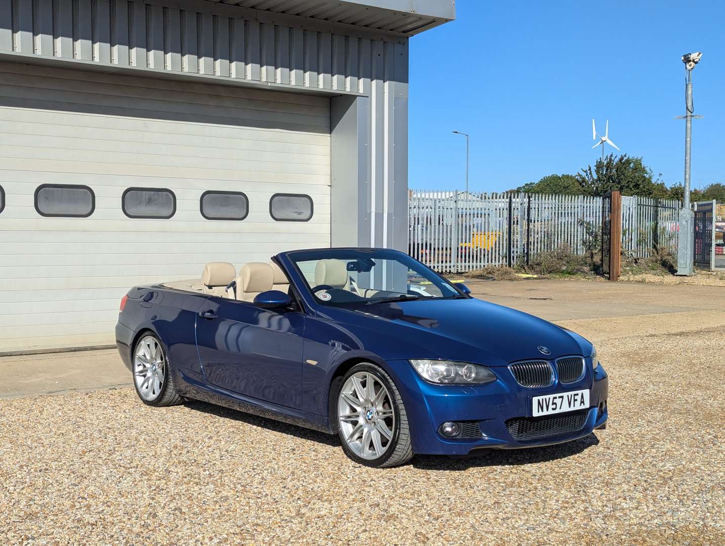 <p>2007 BMW 330I E93 M SPORT CONVERTIBLE AUTO</p>