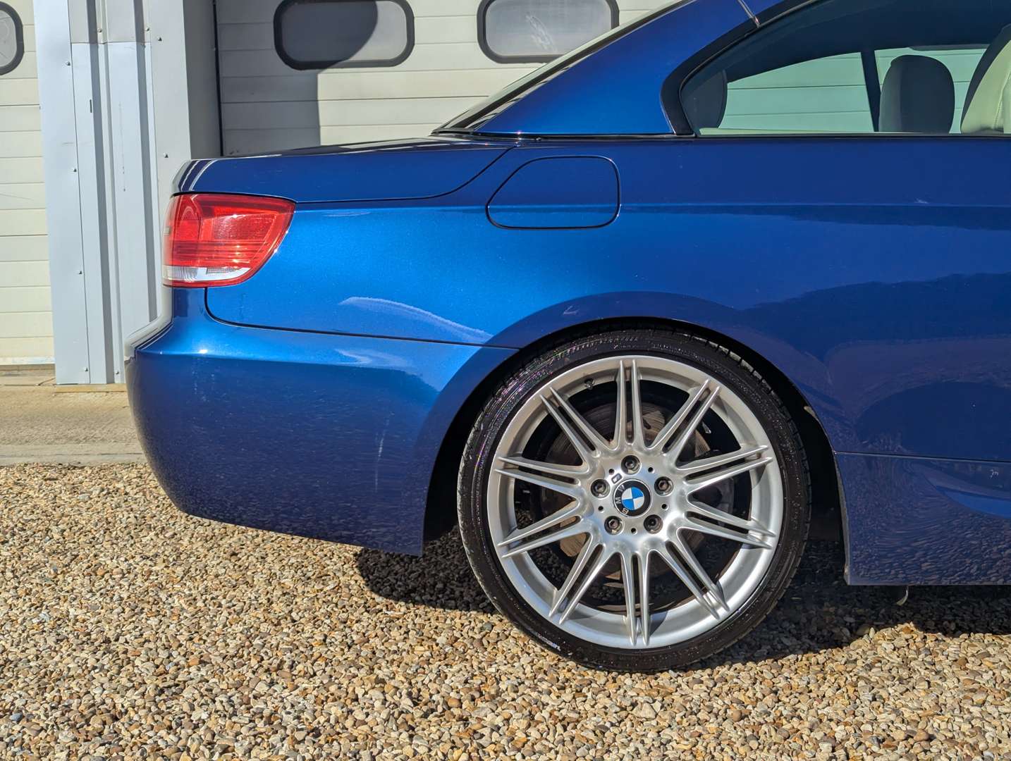 <p>2007 BMW 330I E93 M SPORT CONVERTIBLE AUTO</p>
