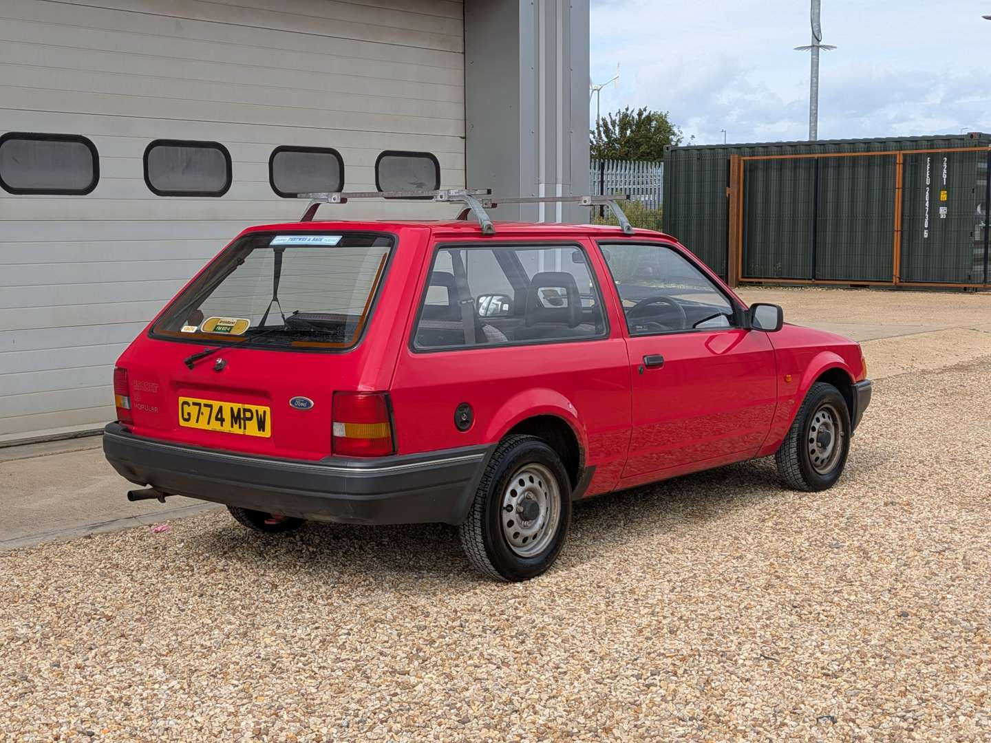 <p>1990 FORD ESCORT POPULAR ESTATE</p>