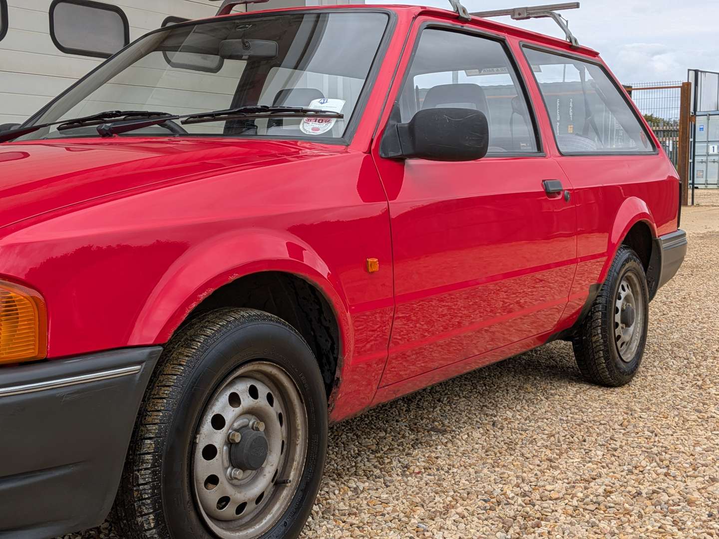 <p>1990 FORD ESCORT POPULAR ESTATE</p>