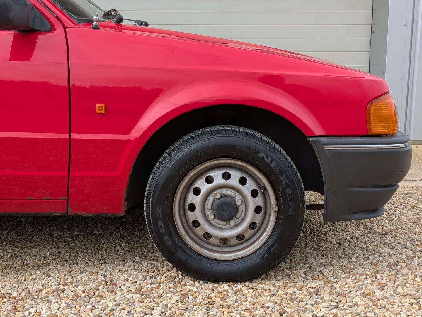 <p>1990 FORD ESCORT POPULAR ESTATE</p>