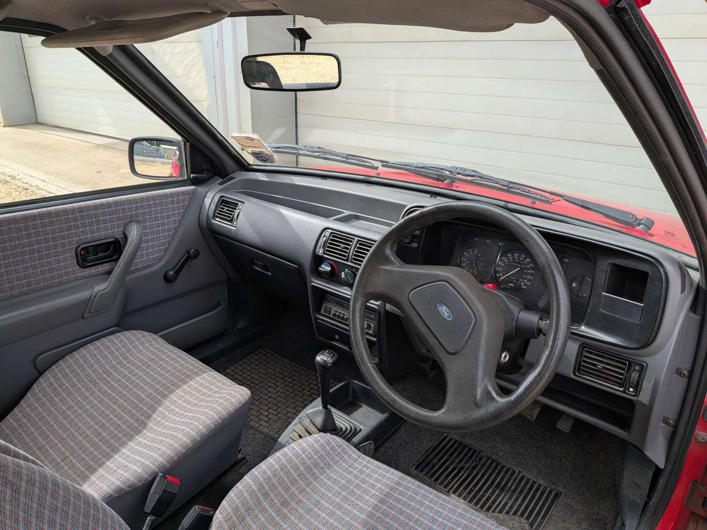 <p>1990 FORD ESCORT POPULAR ESTATE</p>