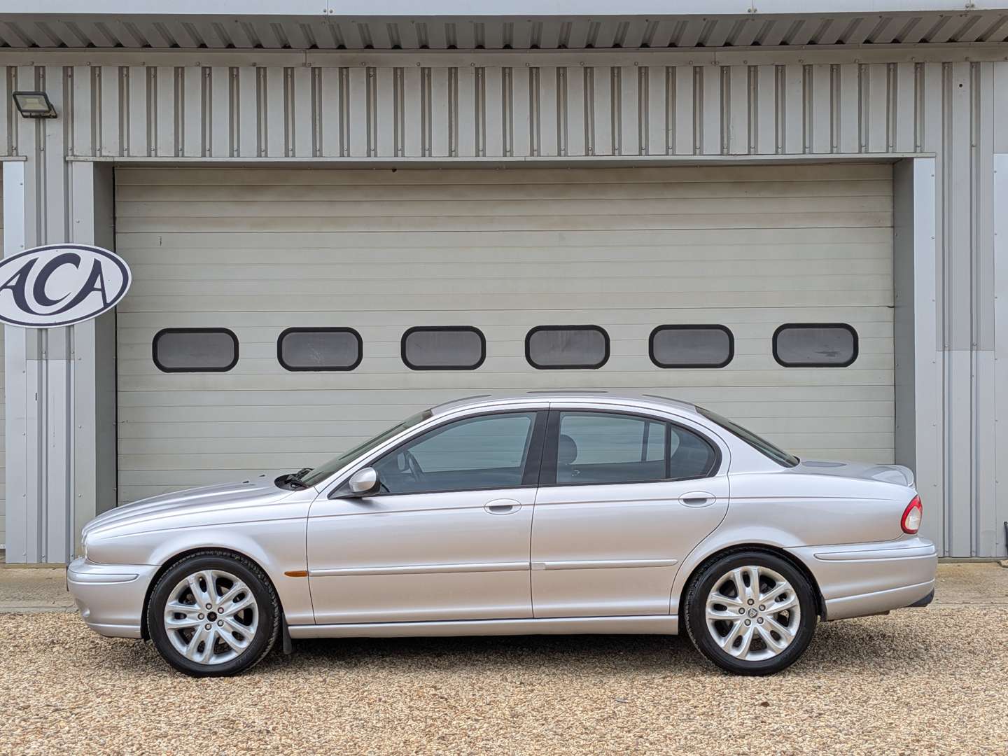 <p>2001 JAGUAR X-TYPE V6 SPORT AUTO</p>