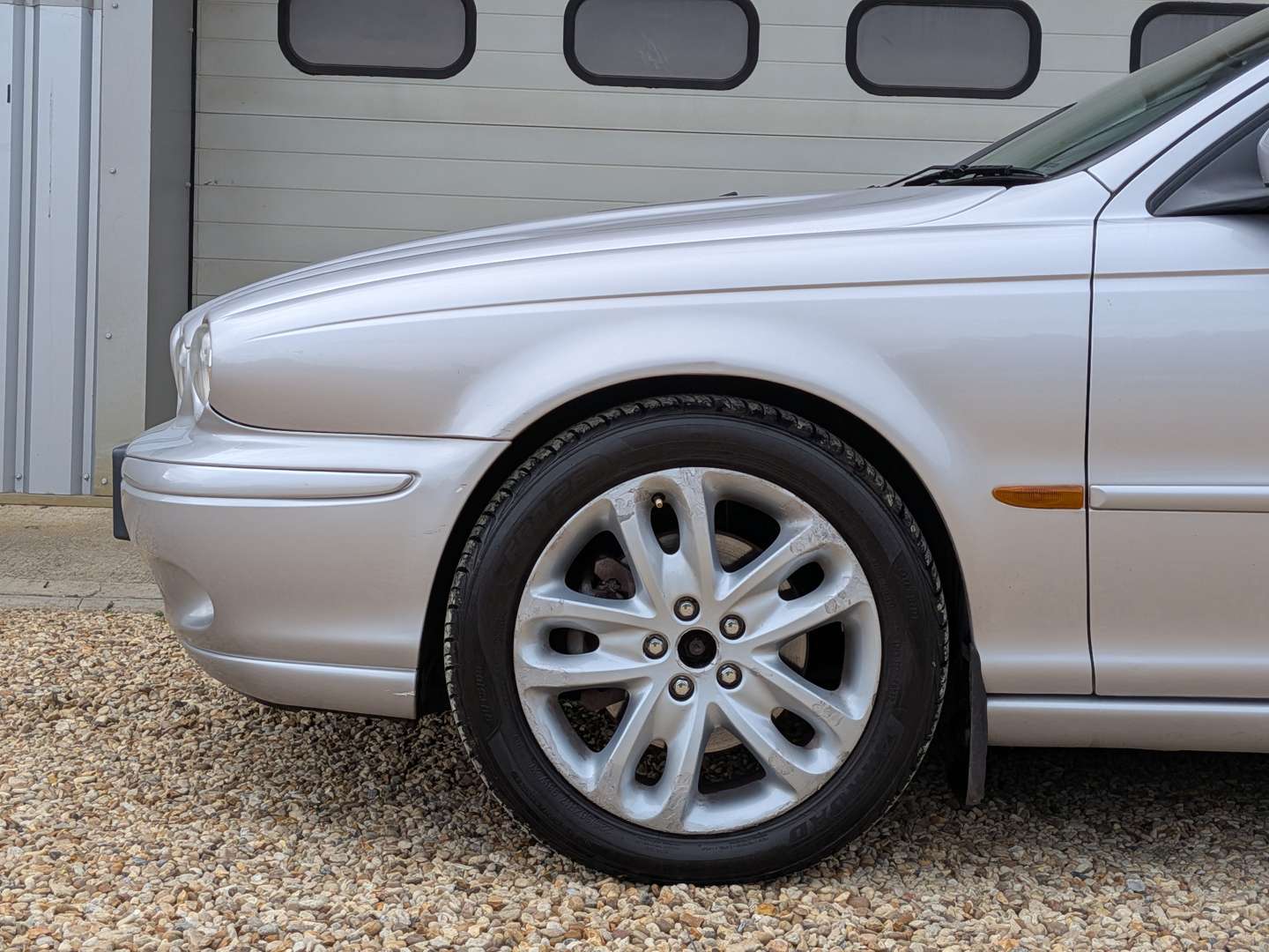 <p>2001 JAGUAR X-TYPE V6 SPORT AUTO</p>
