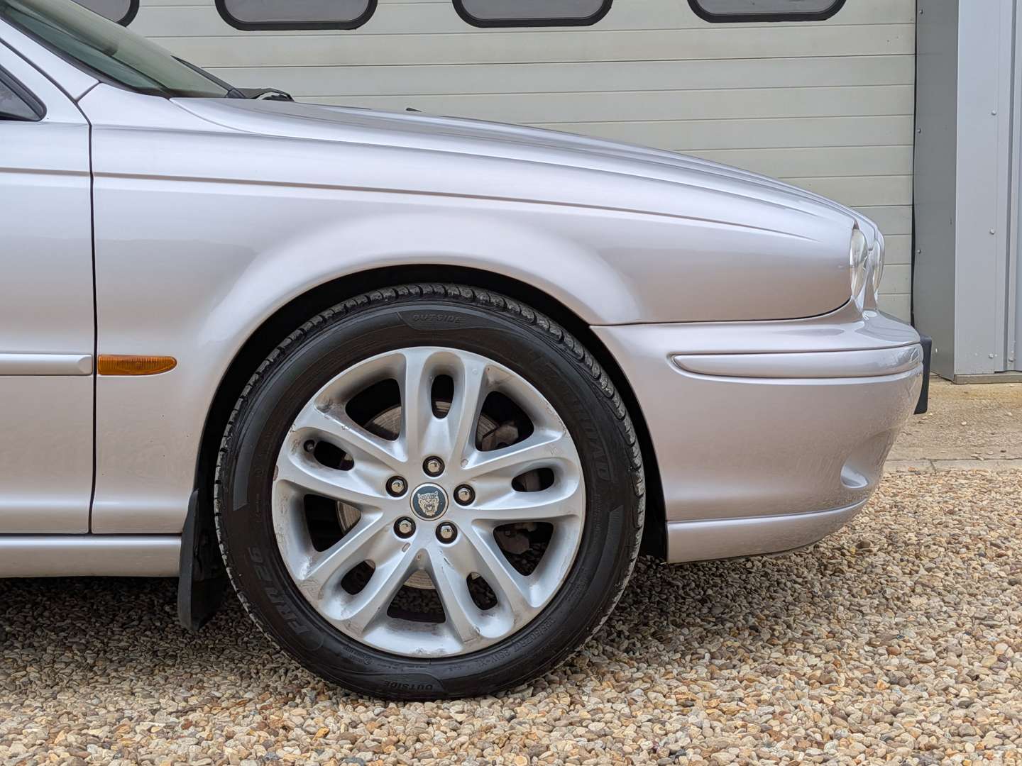 <p>2001 JAGUAR X-TYPE V6 SPORT AUTO</p>