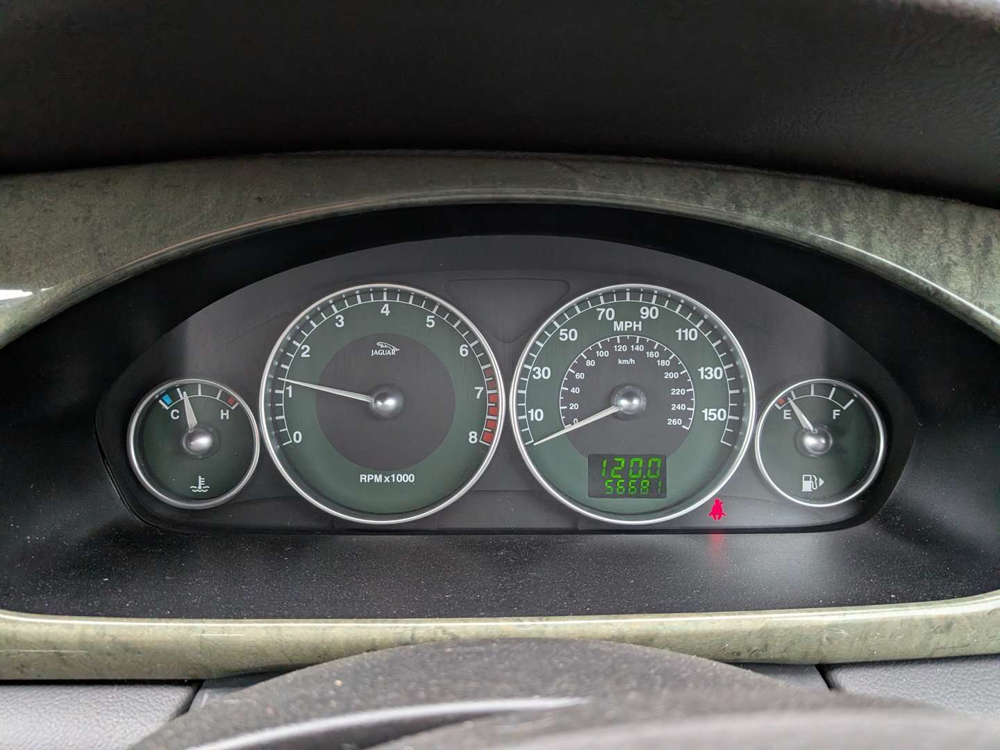 <p>2001 JAGUAR X-TYPE V6 SPORT AUTO</p>