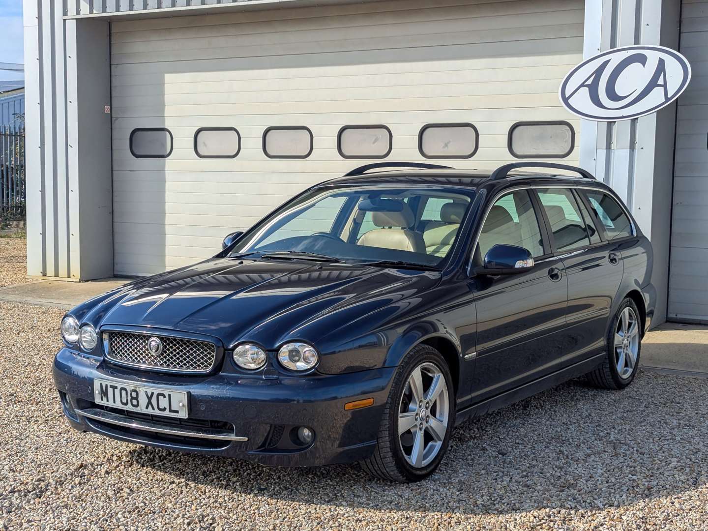 <p>2008 JAGUAR X-TYPE SE ESTATE</p>
