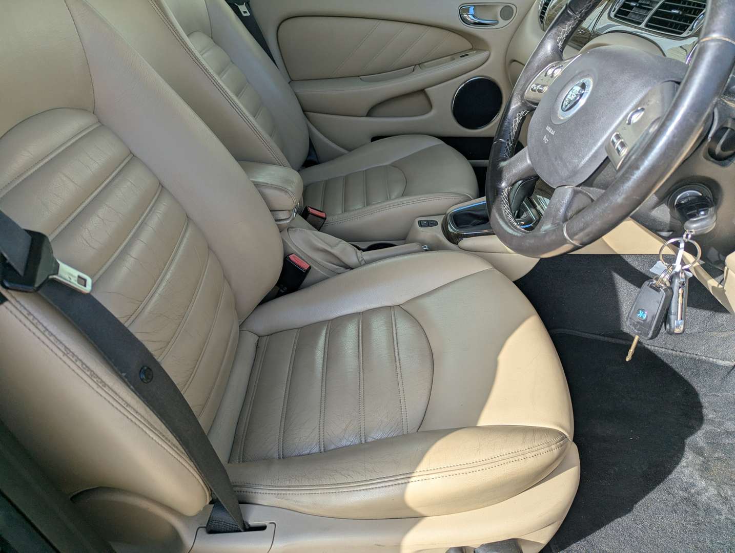 <p>2008 JAGUAR X-TYPE SE ESTATE</p>