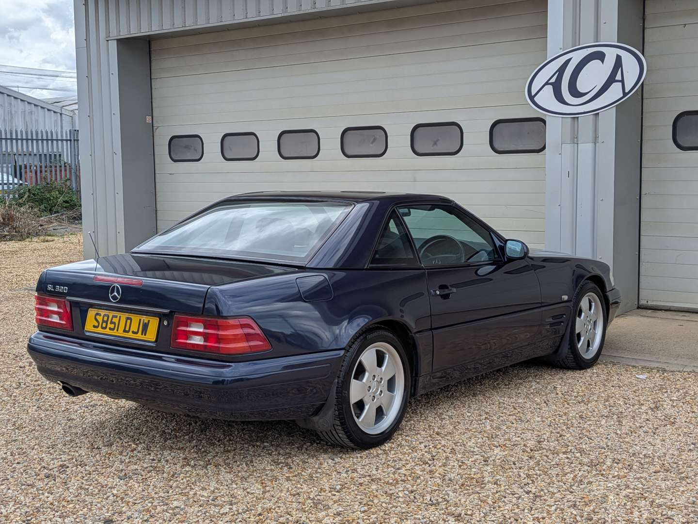 <p>1998 MERCEDES SL 320 R129 AUTO</p>
