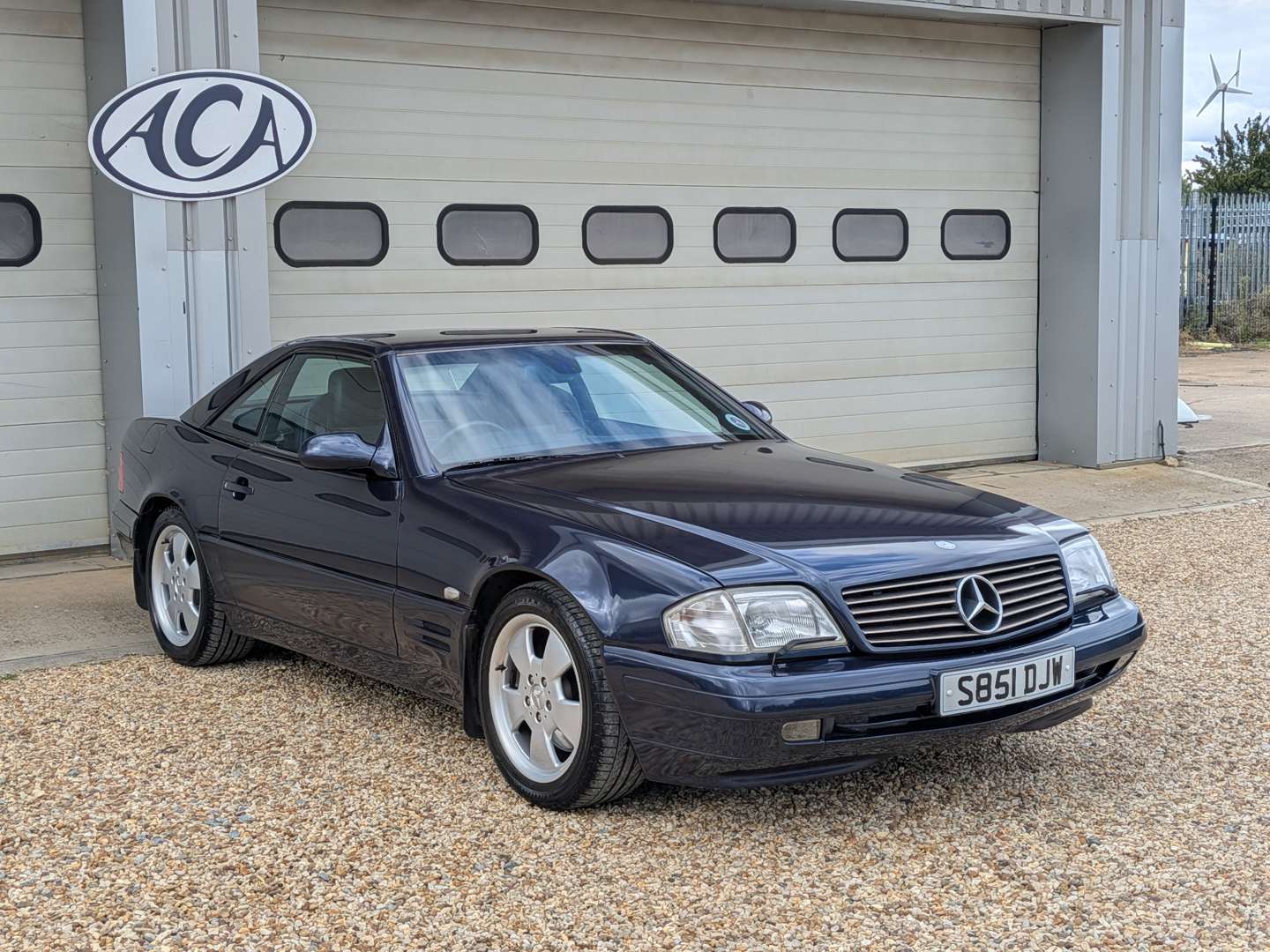 <p>1998 MERCEDES SL 320 R129 AUTO</p>