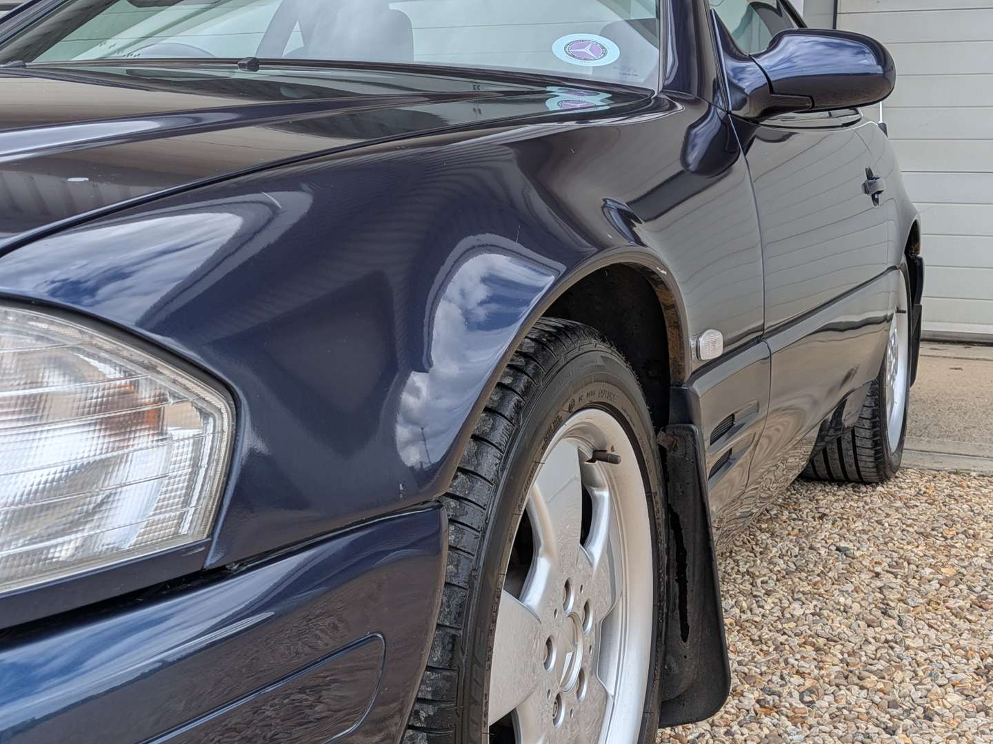 <p>1998 MERCEDES SL 320 R129 AUTO</p>