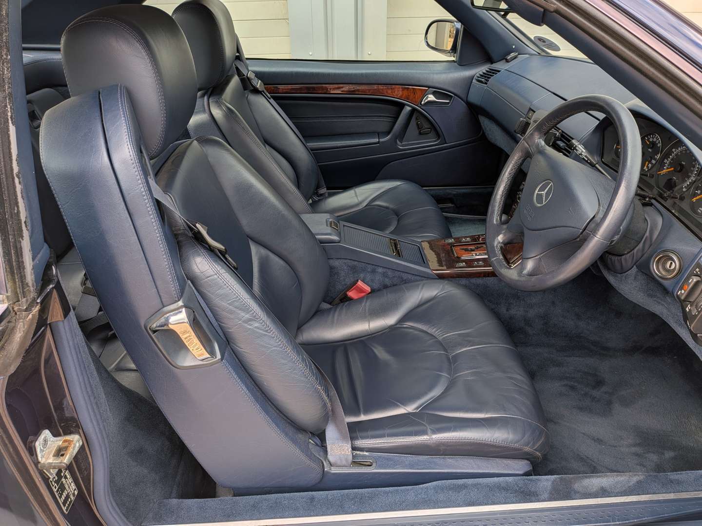 <p>1998 MERCEDES SL 320 R129 AUTO</p>