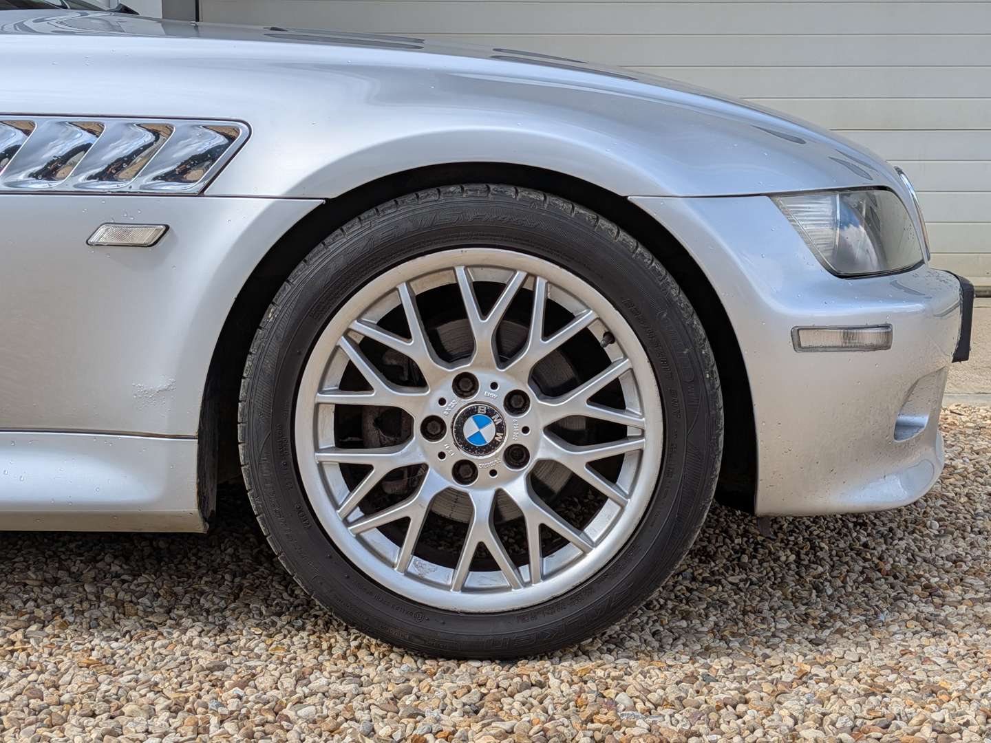 <p>2001 BMW Z3 SPORT ROADSTER</p>