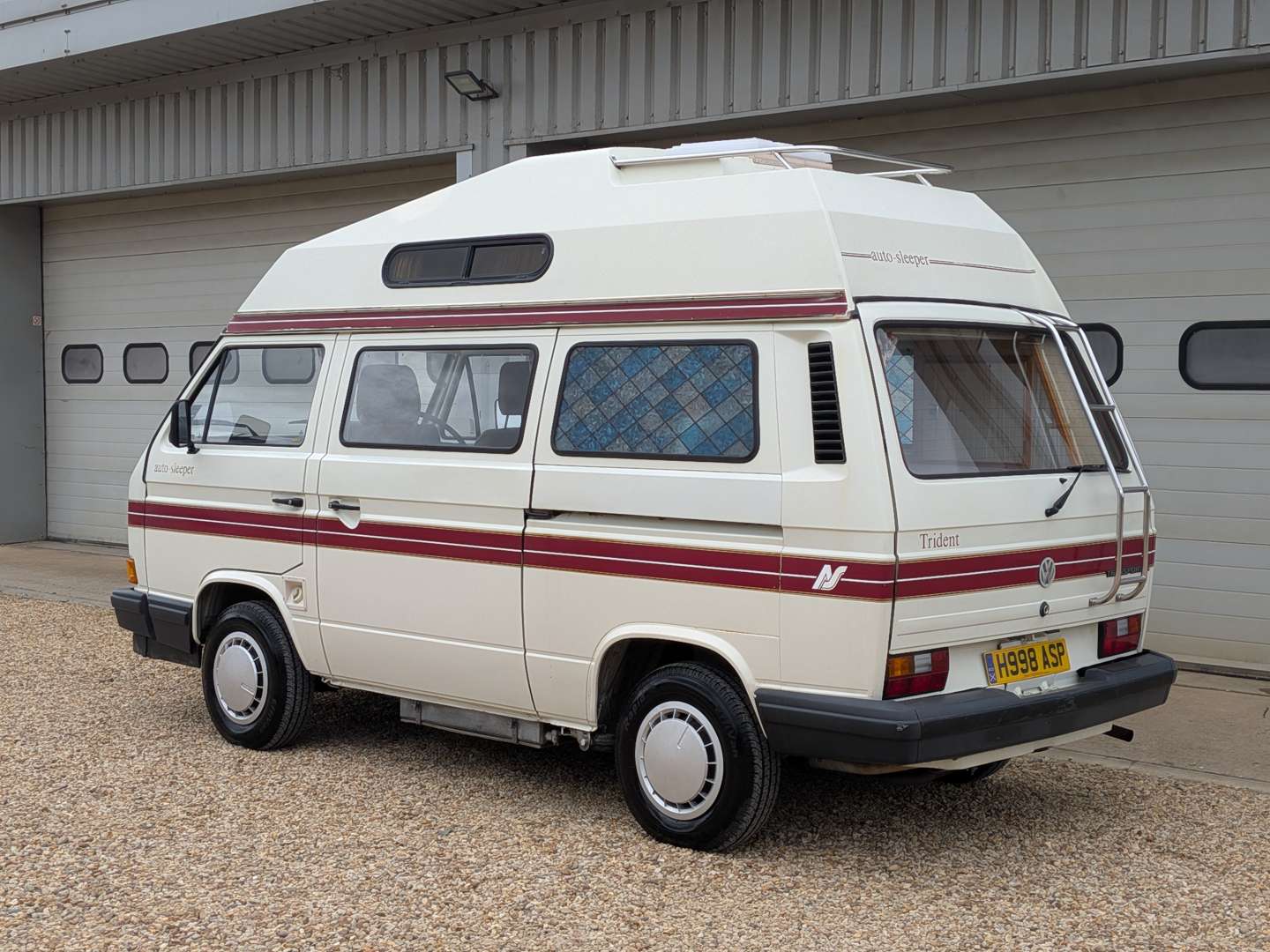 <p>1991 VW T25 MOTOR CARAVAN</p>