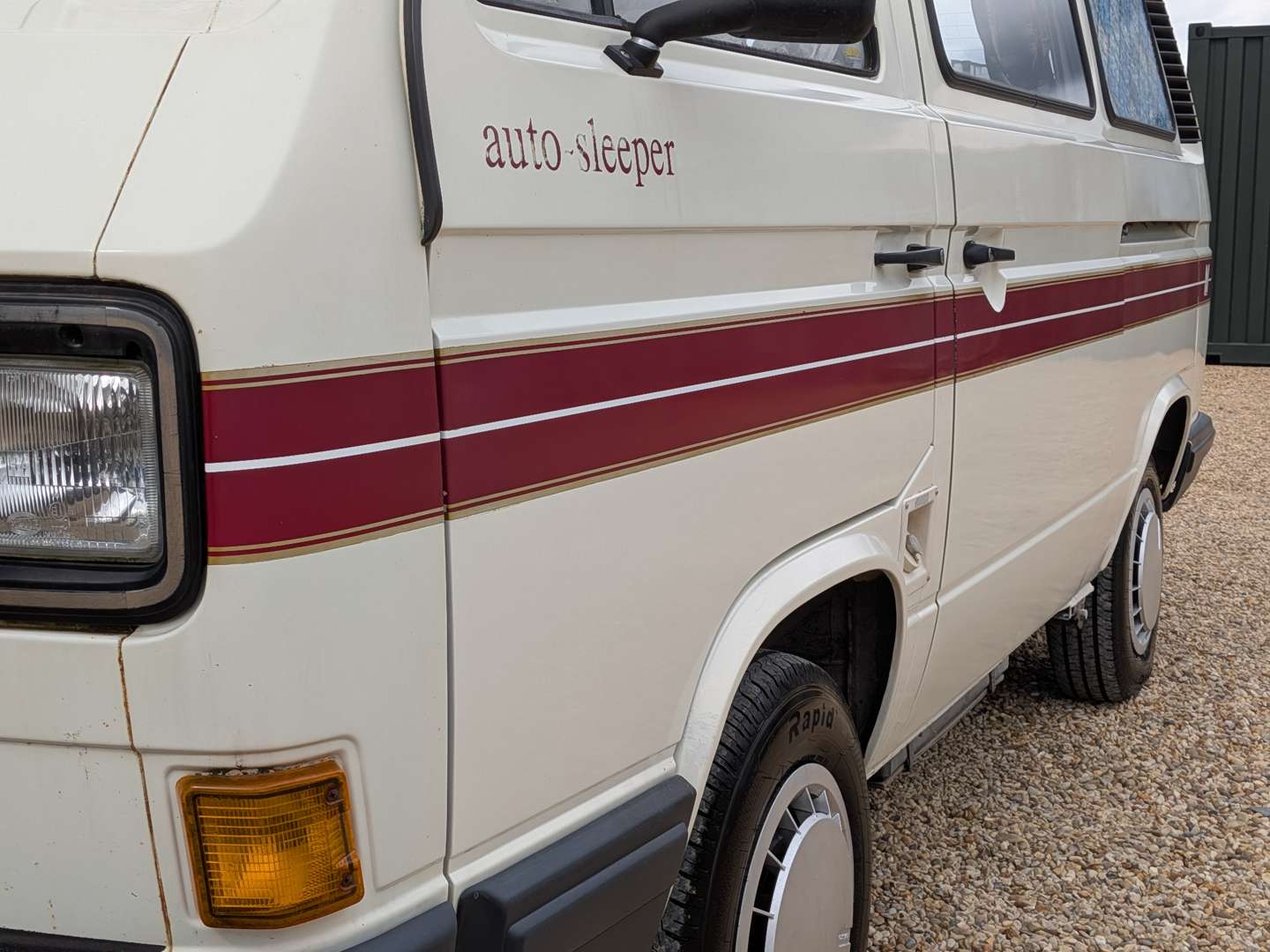 <p>1991 VW T25 MOTOR CARAVAN</p>